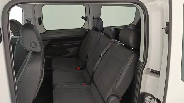 Volkswagen Caddy view 11