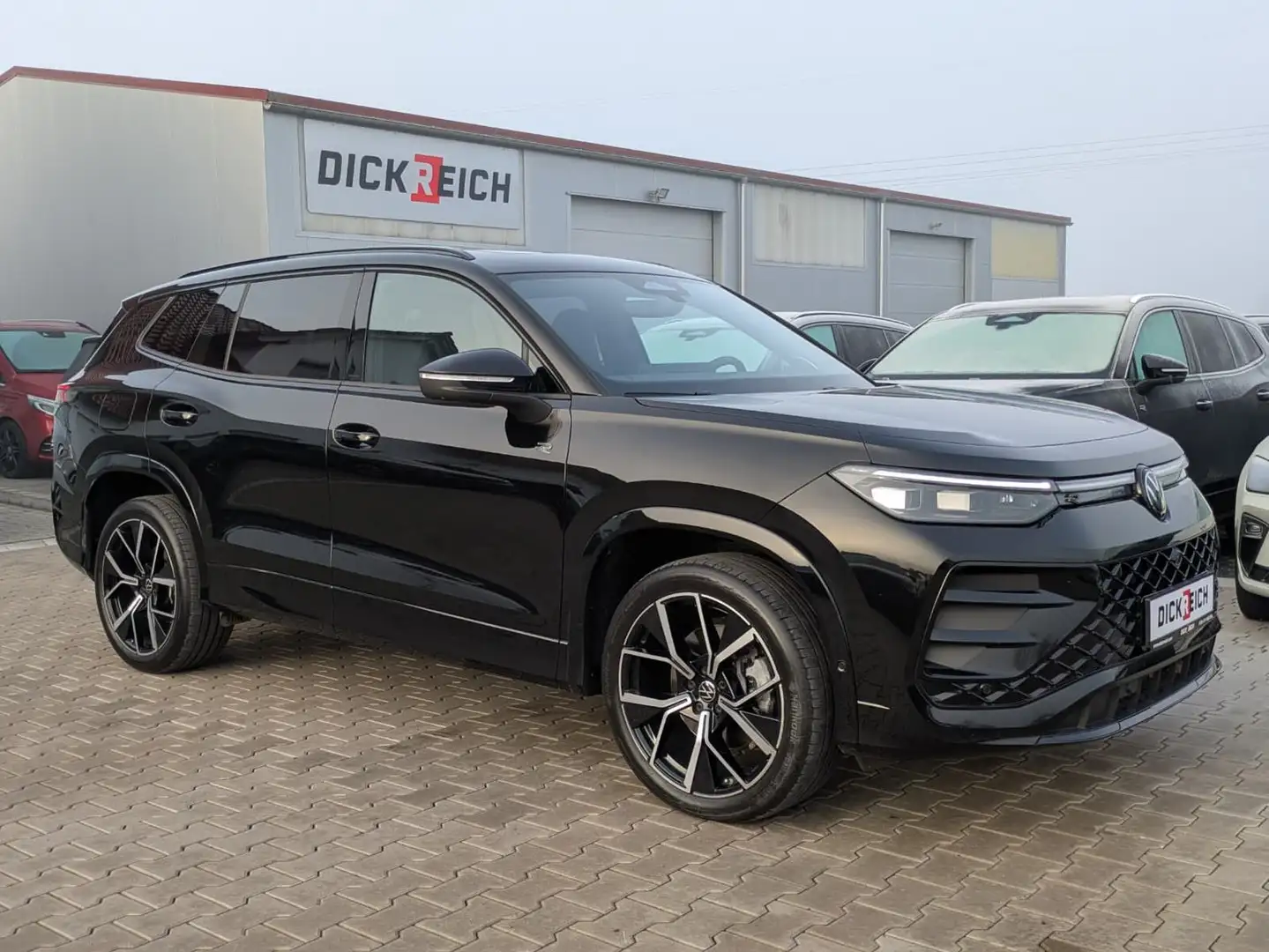 Volkswagen Tayron 2.0 TDI 4M R-Line BLACK*7Si*MATRIX*PANO Noir - 1