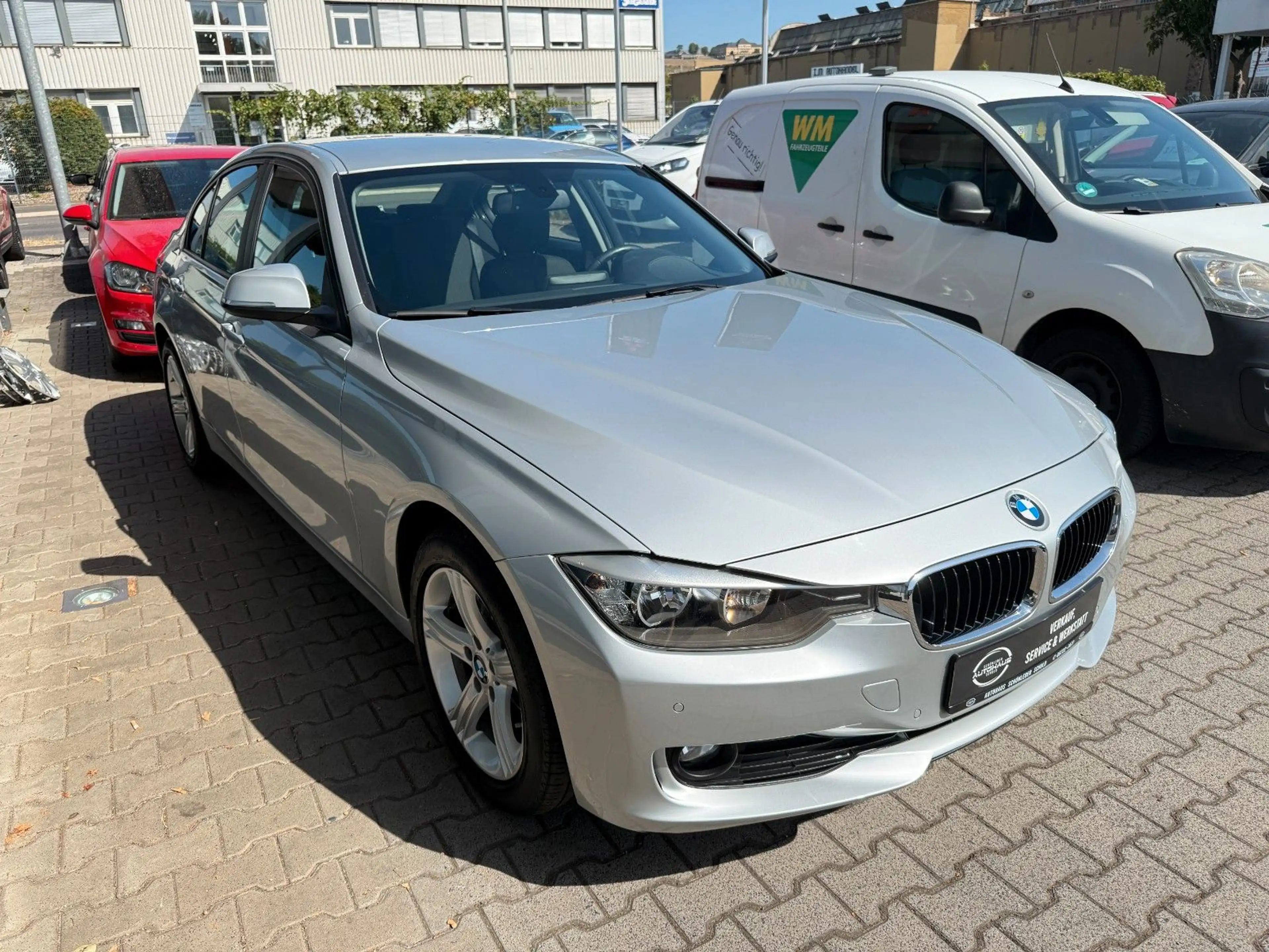 BMW 316 i Lim. *SITZH*2-ZONEN-KLIMA*SCHECKHEFT BMW* — photo 11