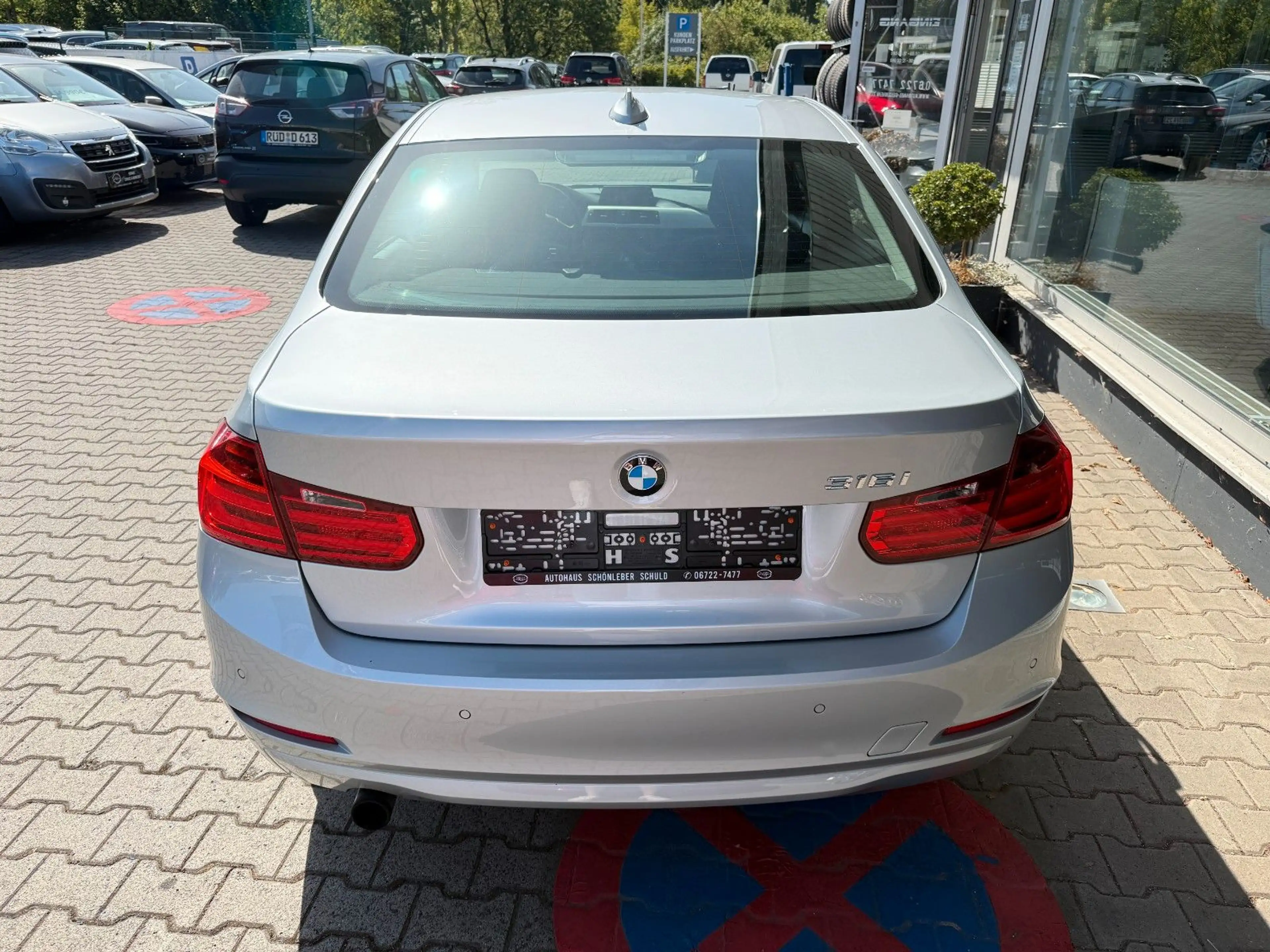 BMW 316 i Lim. *SITZH*2-ZONEN-KLIMA*SCHECKHEFT BMW* — photo 6