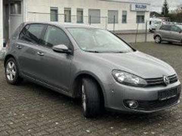 Golf VI 5-Türer 1.2 TSI Team Bremsen neu-Tempom