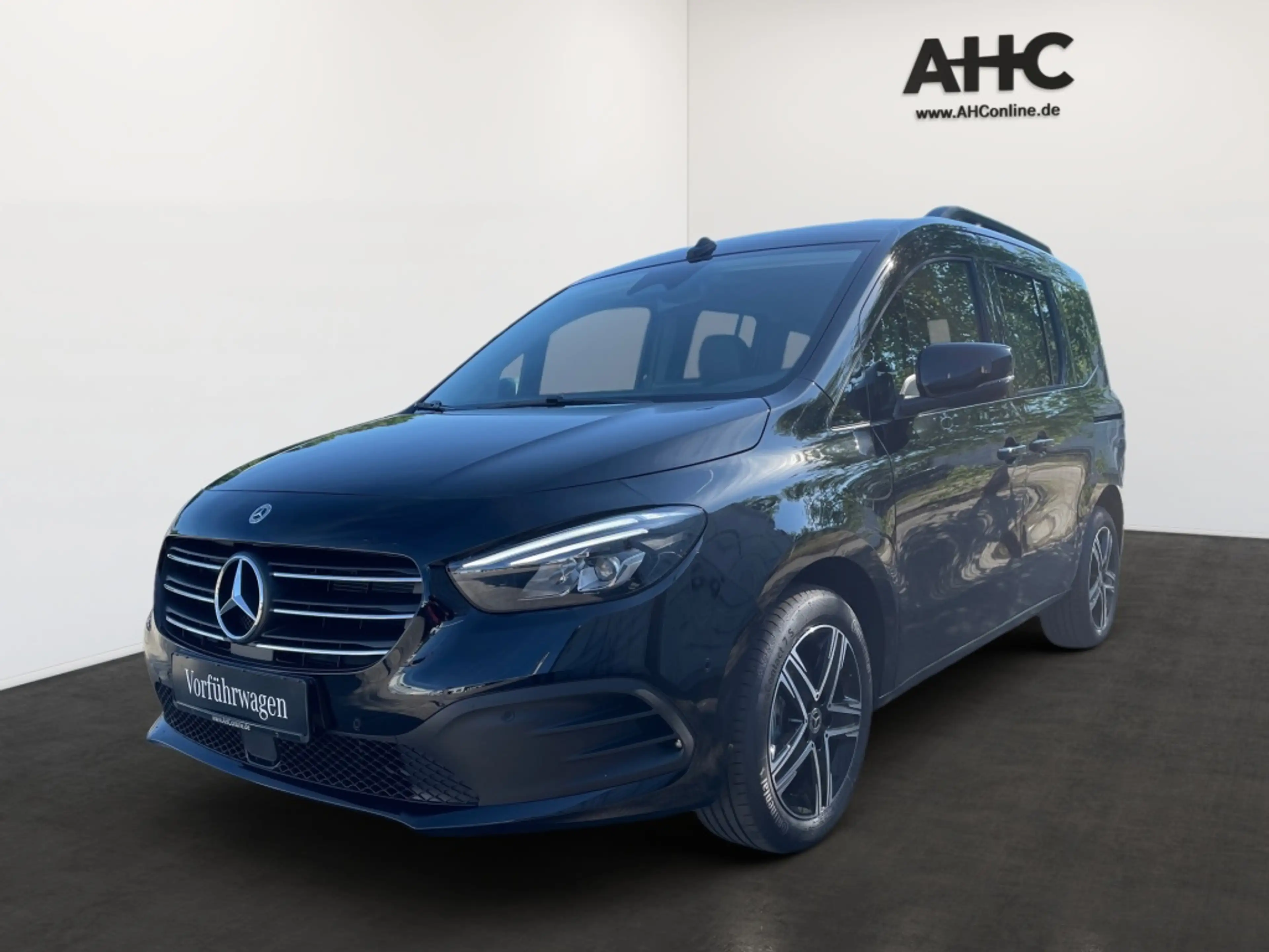 Mercedes-Benz T-Class T 180 Edition Standard LED, RFK, Klimaa., SHZ