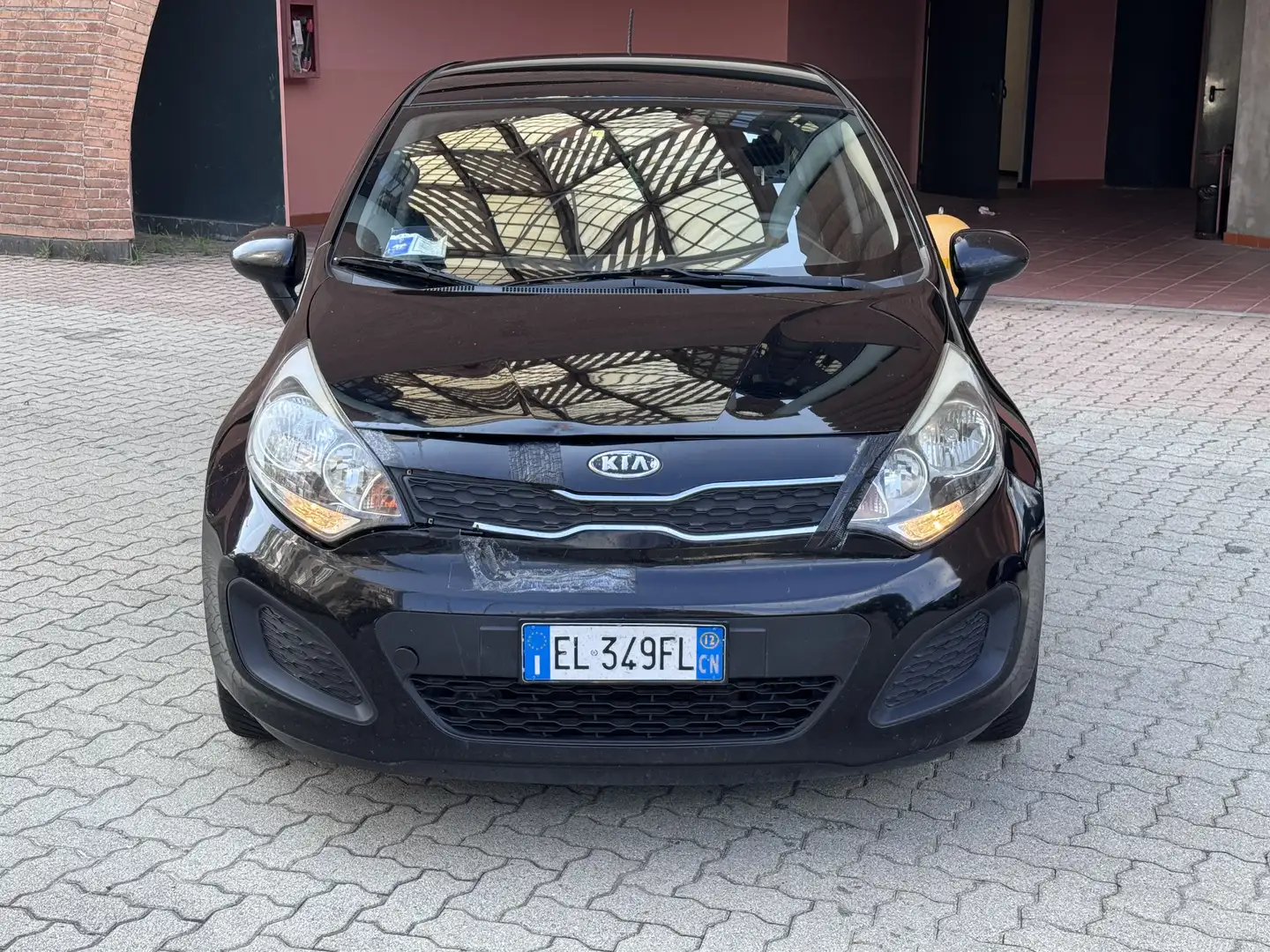 Kia Rio 5p 1.1 crdi wgt LX Nero - 2