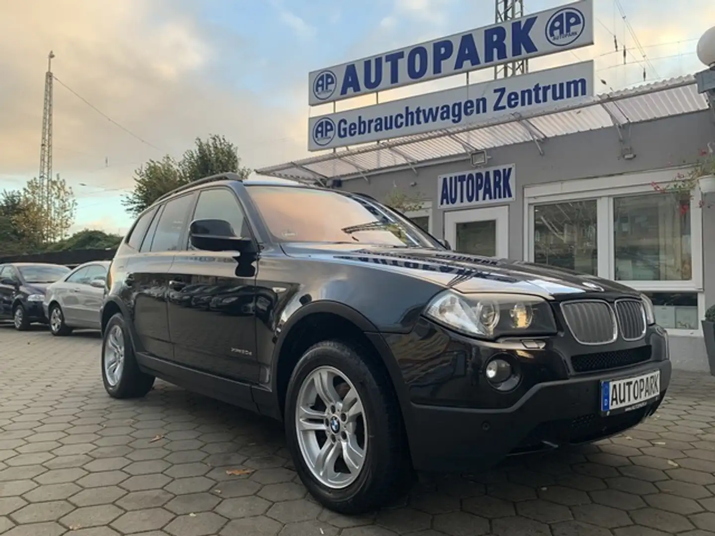 BMW X3 2.0d "Edition"Tiptronic**Vollausstattung** Schwarz - 1