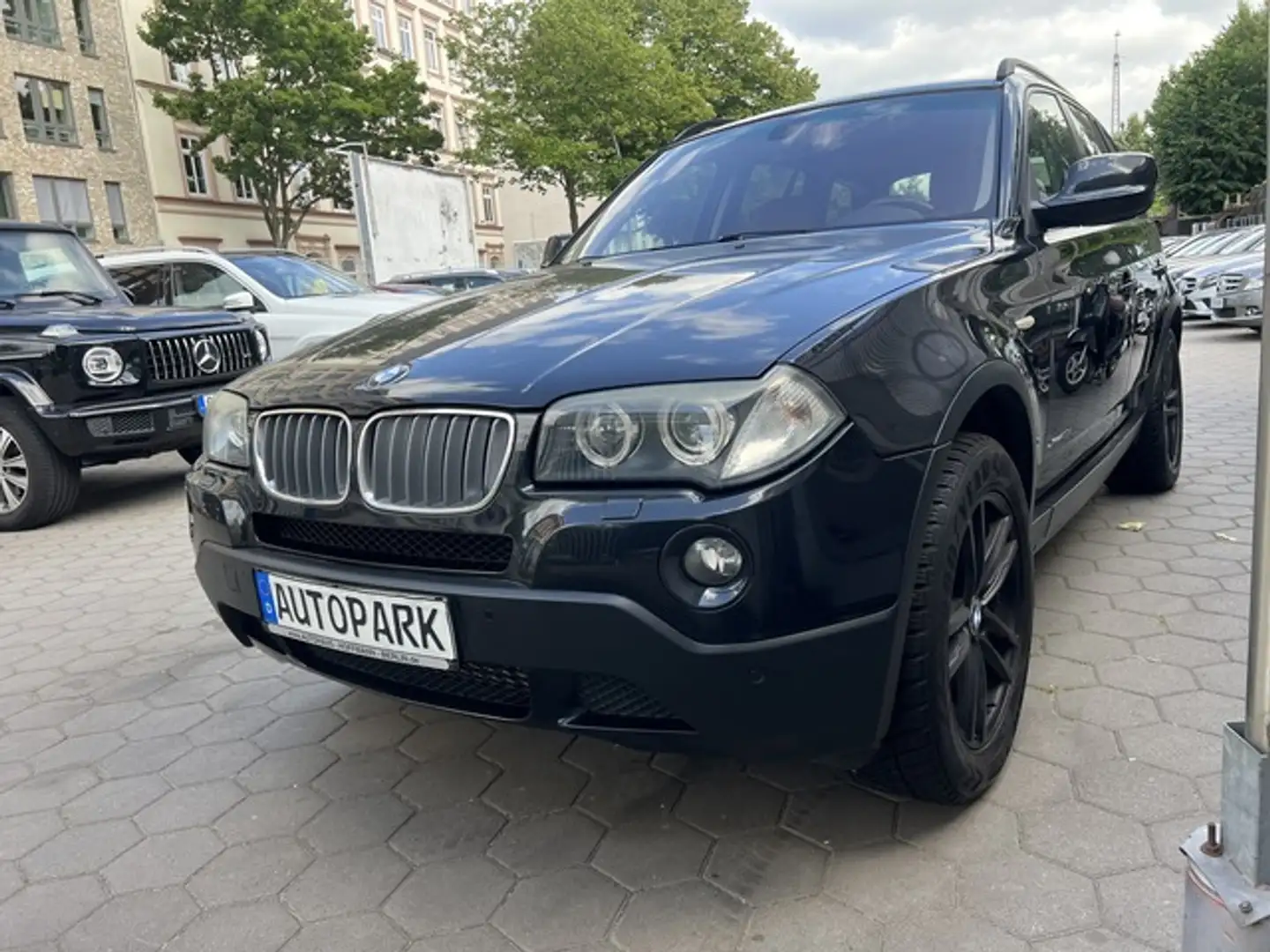 BMW X3 2.0d "Edition"Tiptronic**Vollausstattung** Schwarz - 2