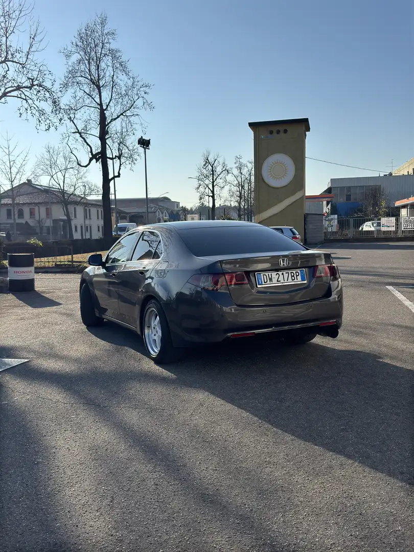 Honda Accord 2.0 i-vtec Executive - 1