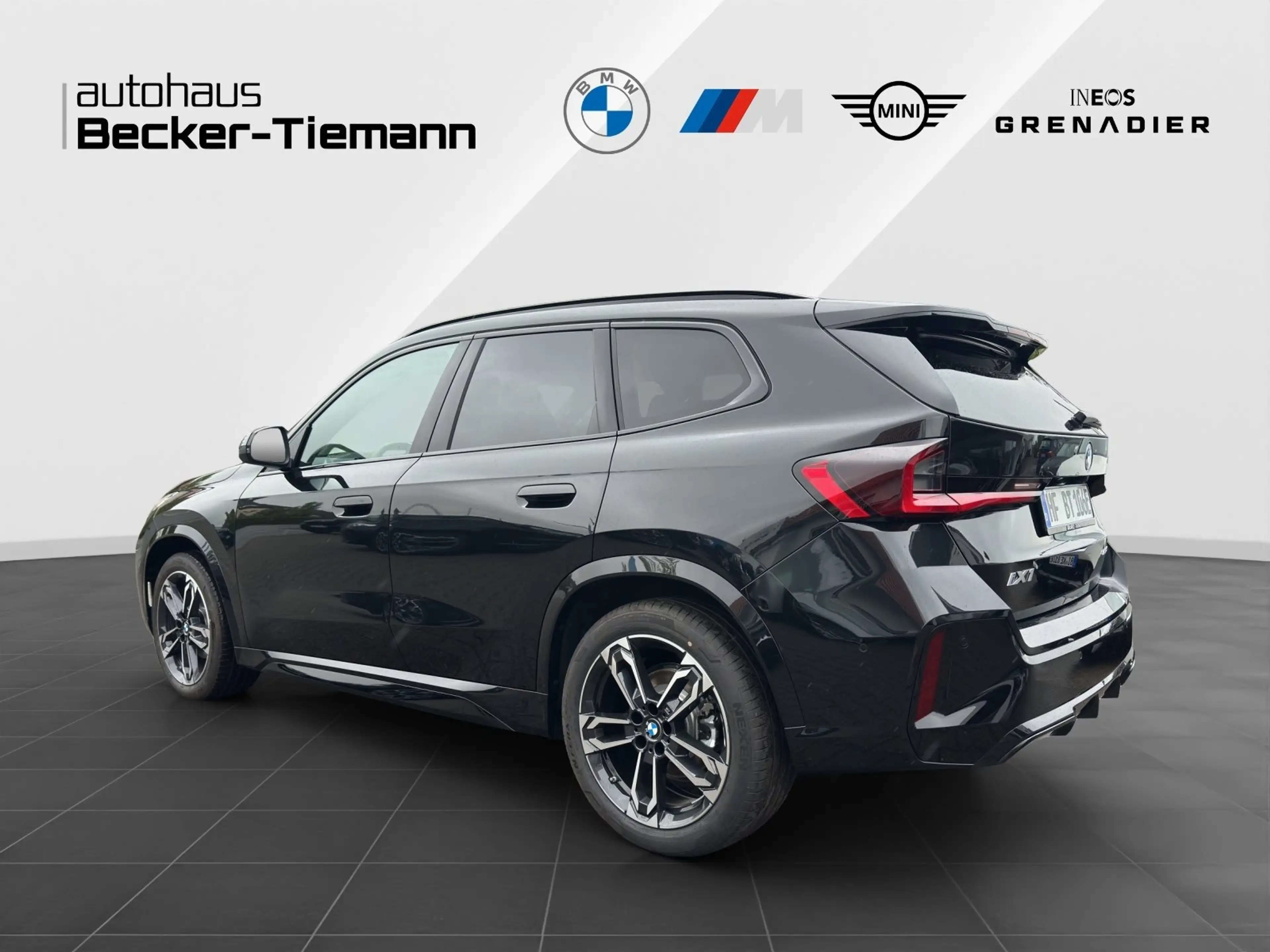BMW iX1 eDrive20 M Sportpaket - UPE 63.870,00 € #exclusive — photo 4
