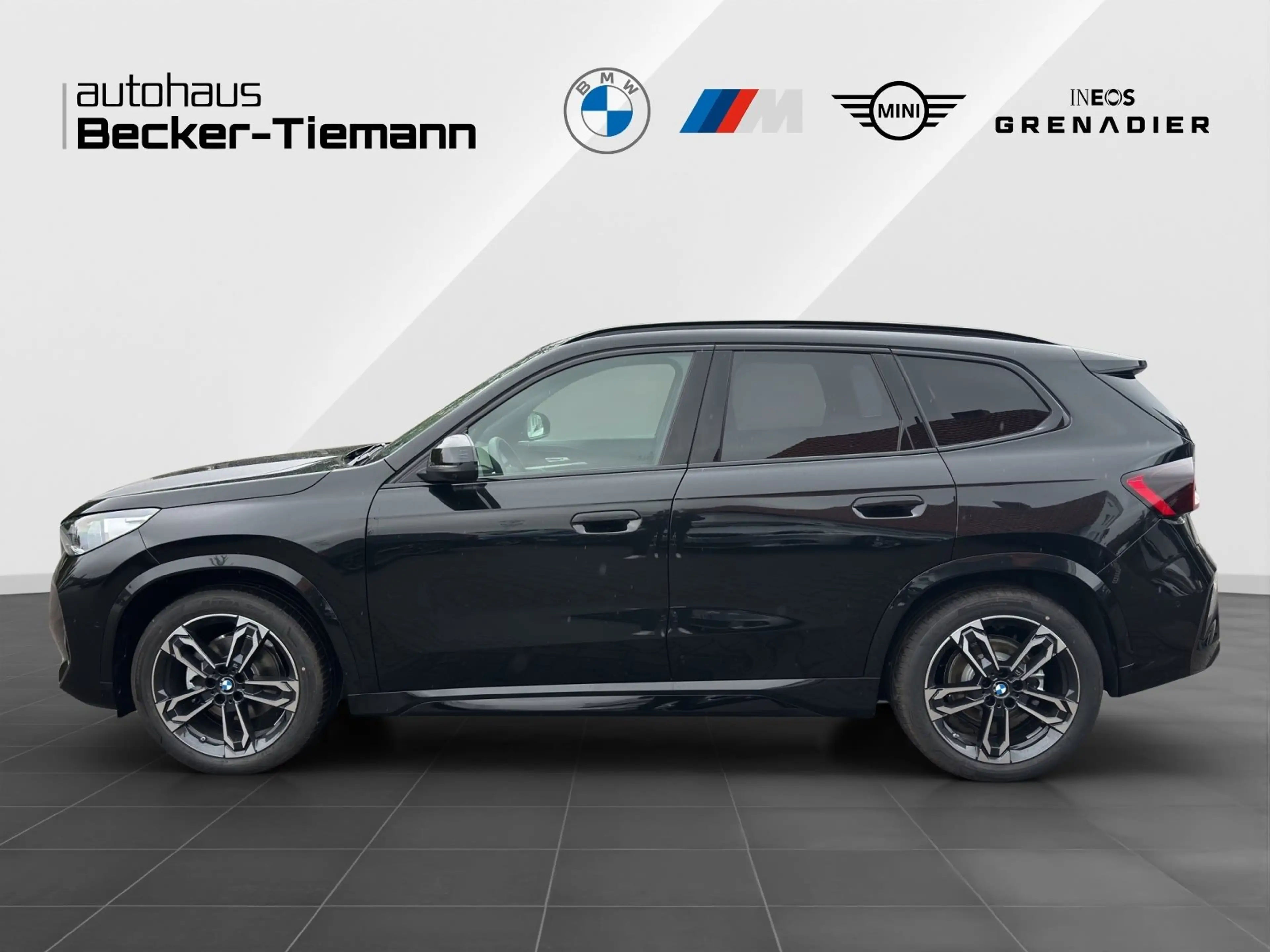 BMW iX1 eDrive20 M Sportpaket - UPE 63.870,00 € #exclusive — photo 3