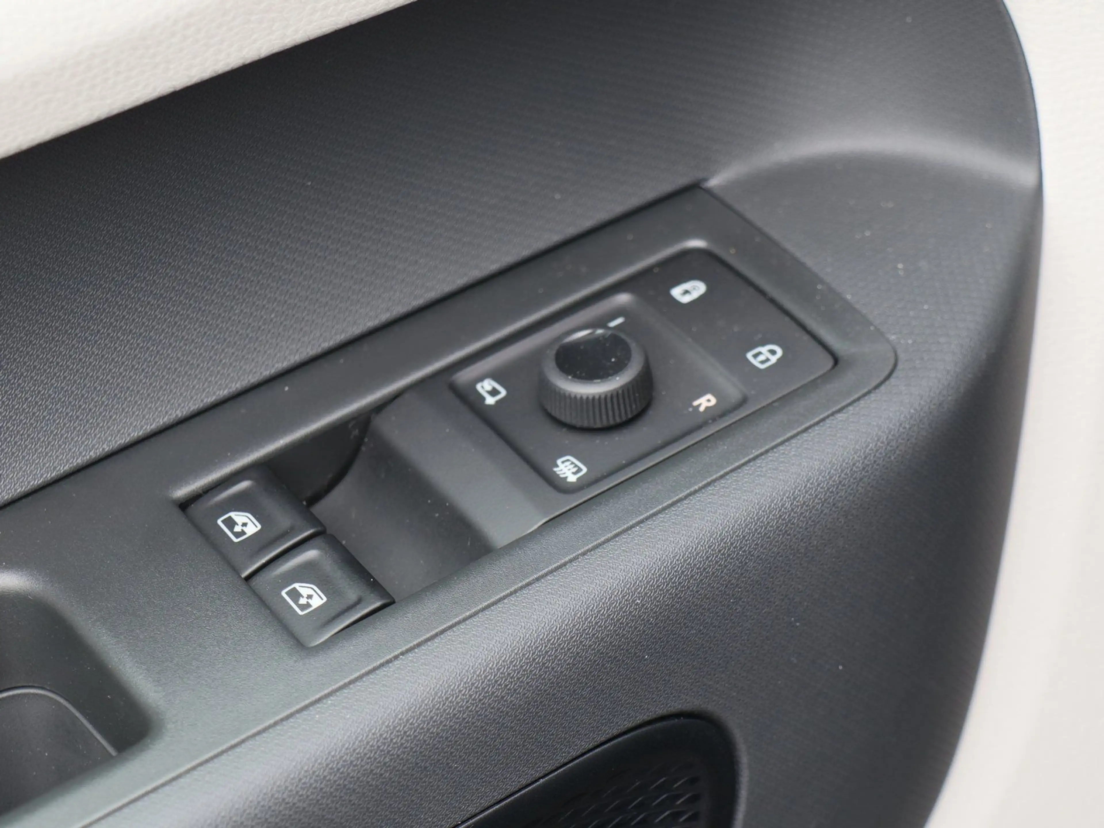 Volkswagen ID. Buzz ID.Buzz Pro langer Radstand Motor: 210 kW (286 P — photo 11