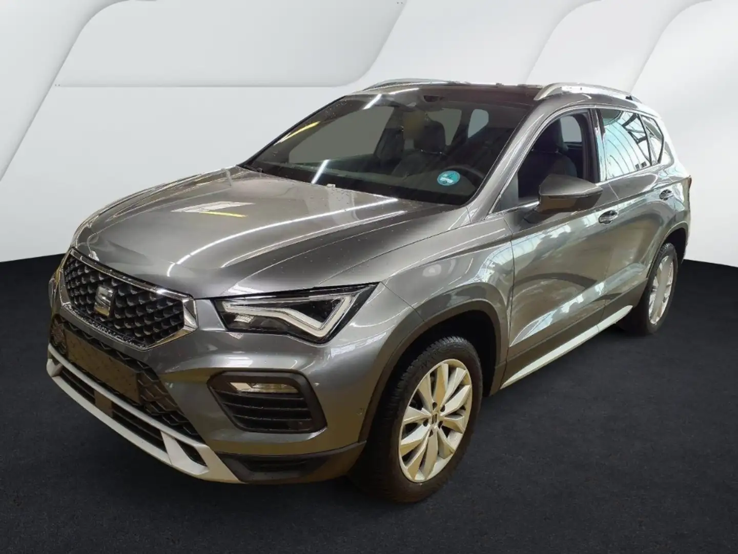 SEAT Ateca 1.5 TSI DSG Xperience Navi Digitales Cockpit LED S Grijs - 1