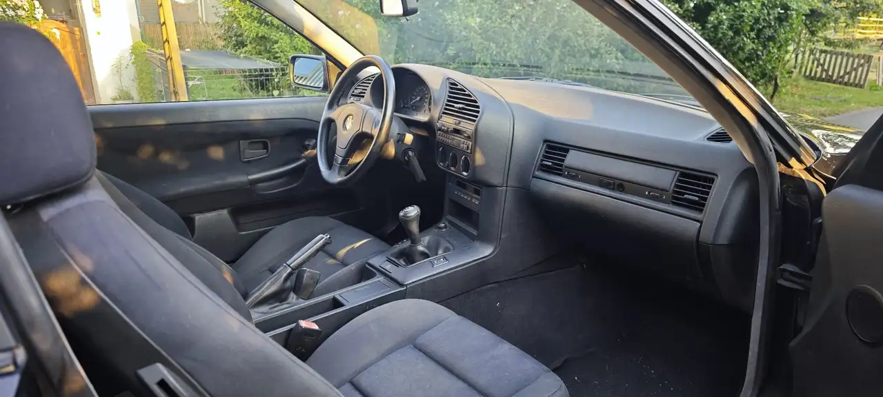 BMW 316i, foto 2