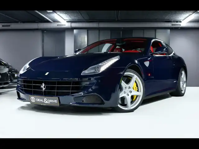 Ferrari FF °BLU POZZI°CARBON°VOLLLEDER°CARPLAY°LIFT°KAM