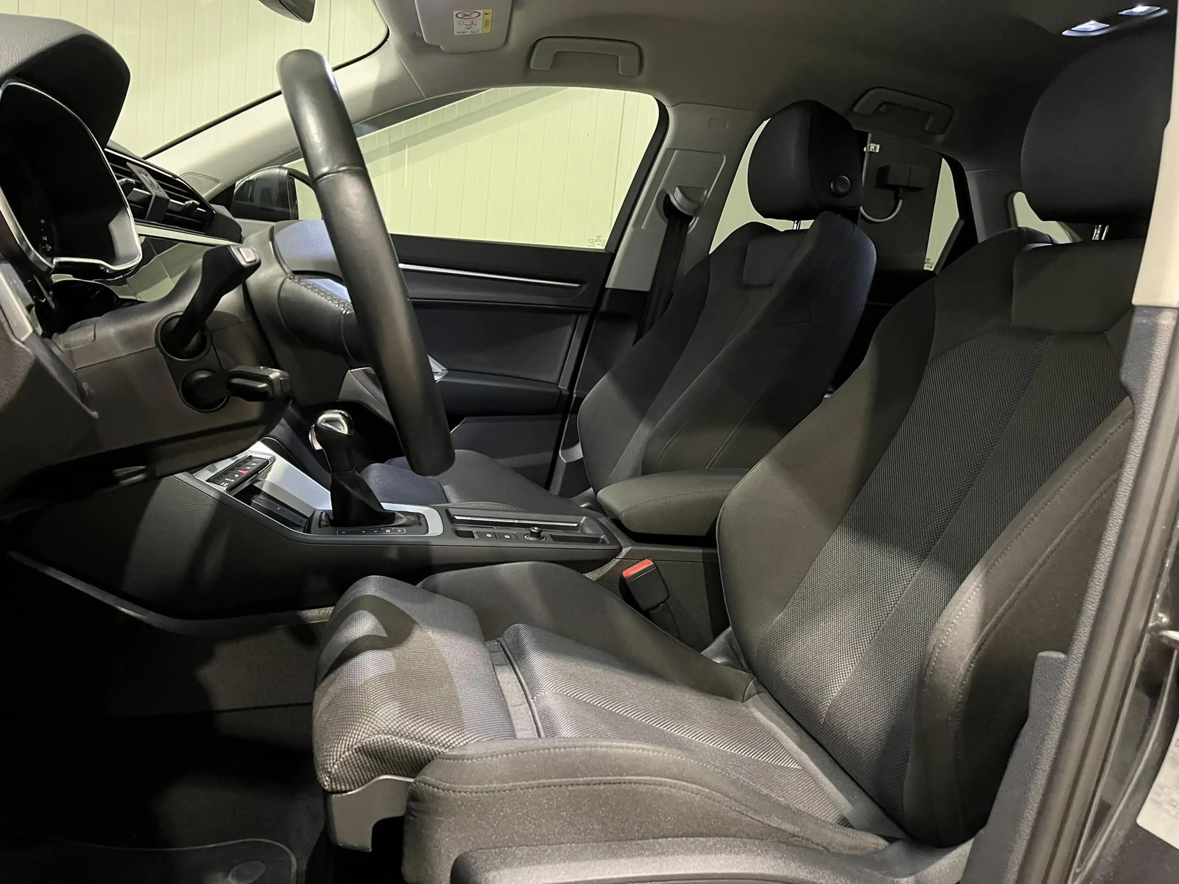Audi Q3 Sportback 45 TFSI e | navi | black optiek | 360 ca — photo 6