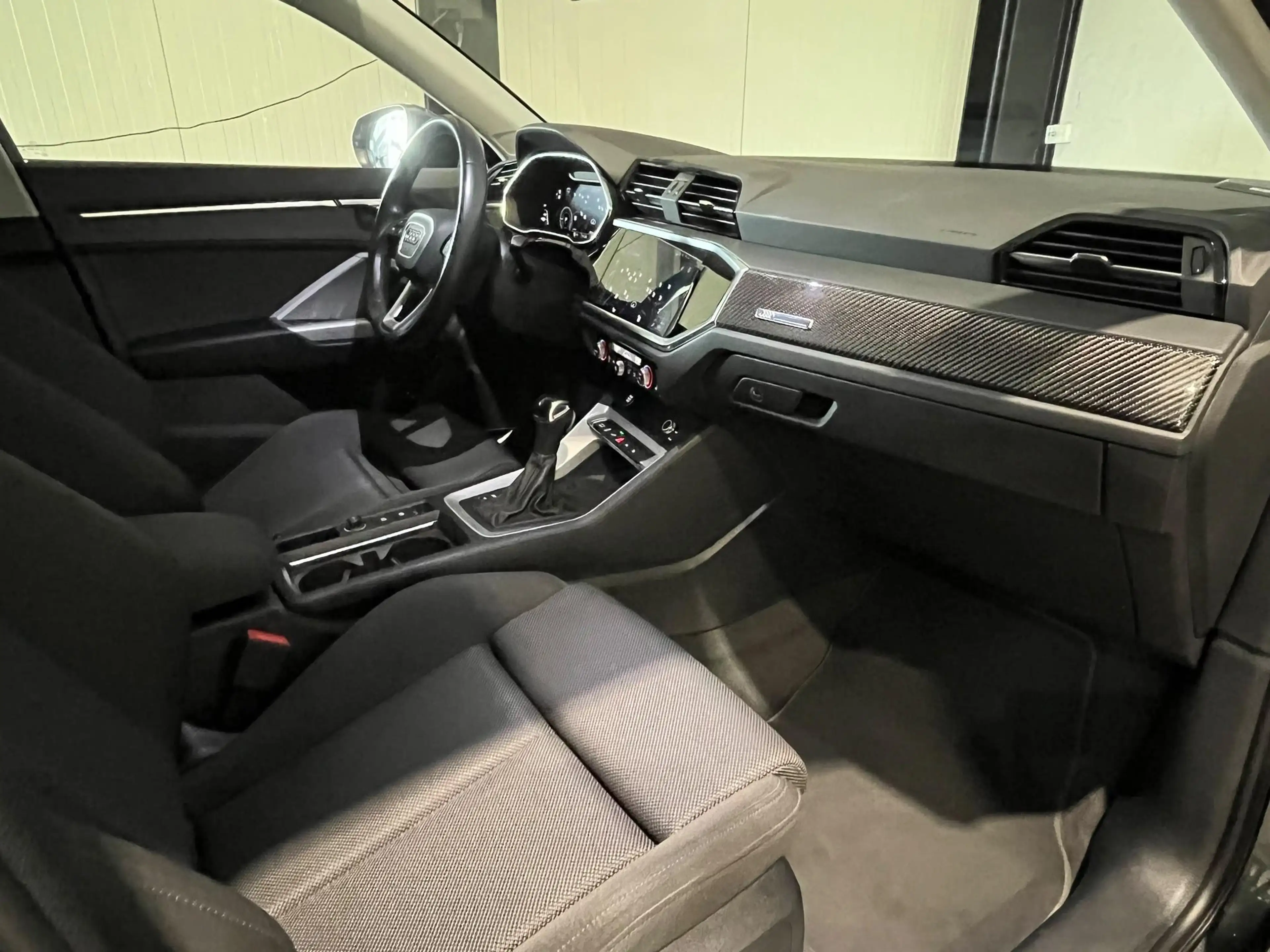 Audi Q3 Sportback 45 TFSI e | navi | black optiek | 360 ca — photo 8