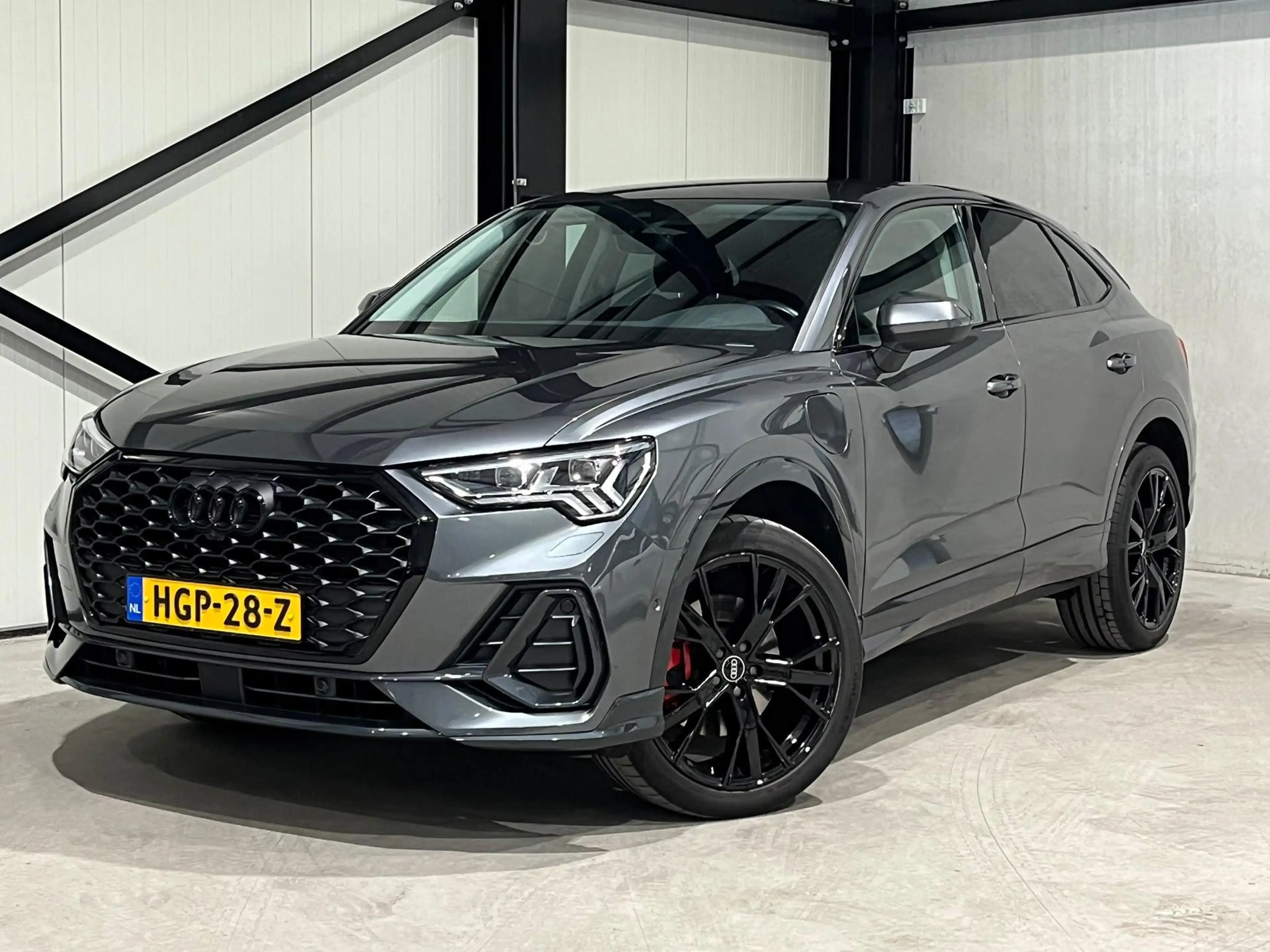 Audi Q3 Sportback 45 TFSI e | navi | black optiek | 360 ca — photo 29