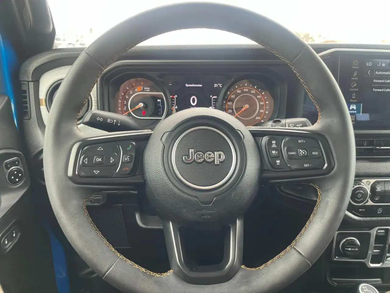 Jeep Wrangler снимка Jeep Wrangler