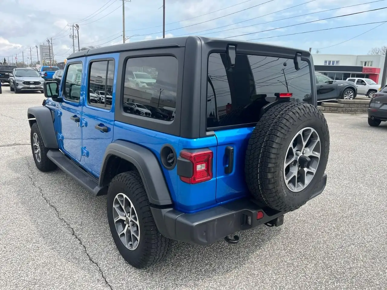 Jeep Wrangler снимка Jeep Wrangler