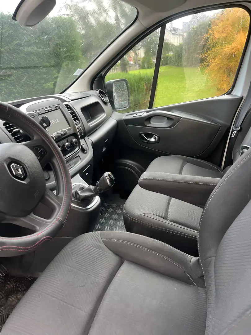 Renault Trafic Blanc - 2