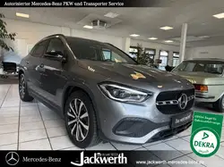Mercedes-Benz GLA 200 d Progressive/Navi/Distronic/Autom./AHK Klima/LED/Sitzhzg./MF Lenkrad/Dachrel./Abgasreinigung EURO 6 Technik