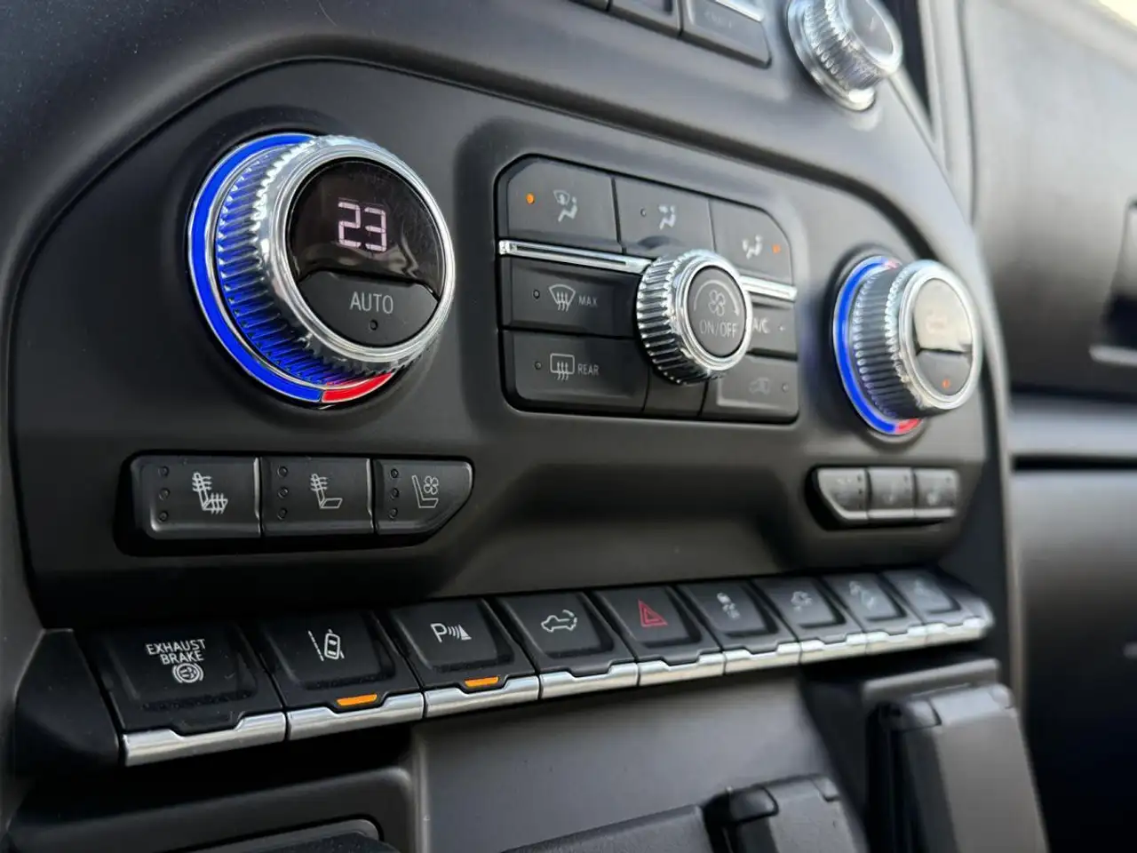 GMC Sierra 2500HD снимка GMC Sierra 2500HD
