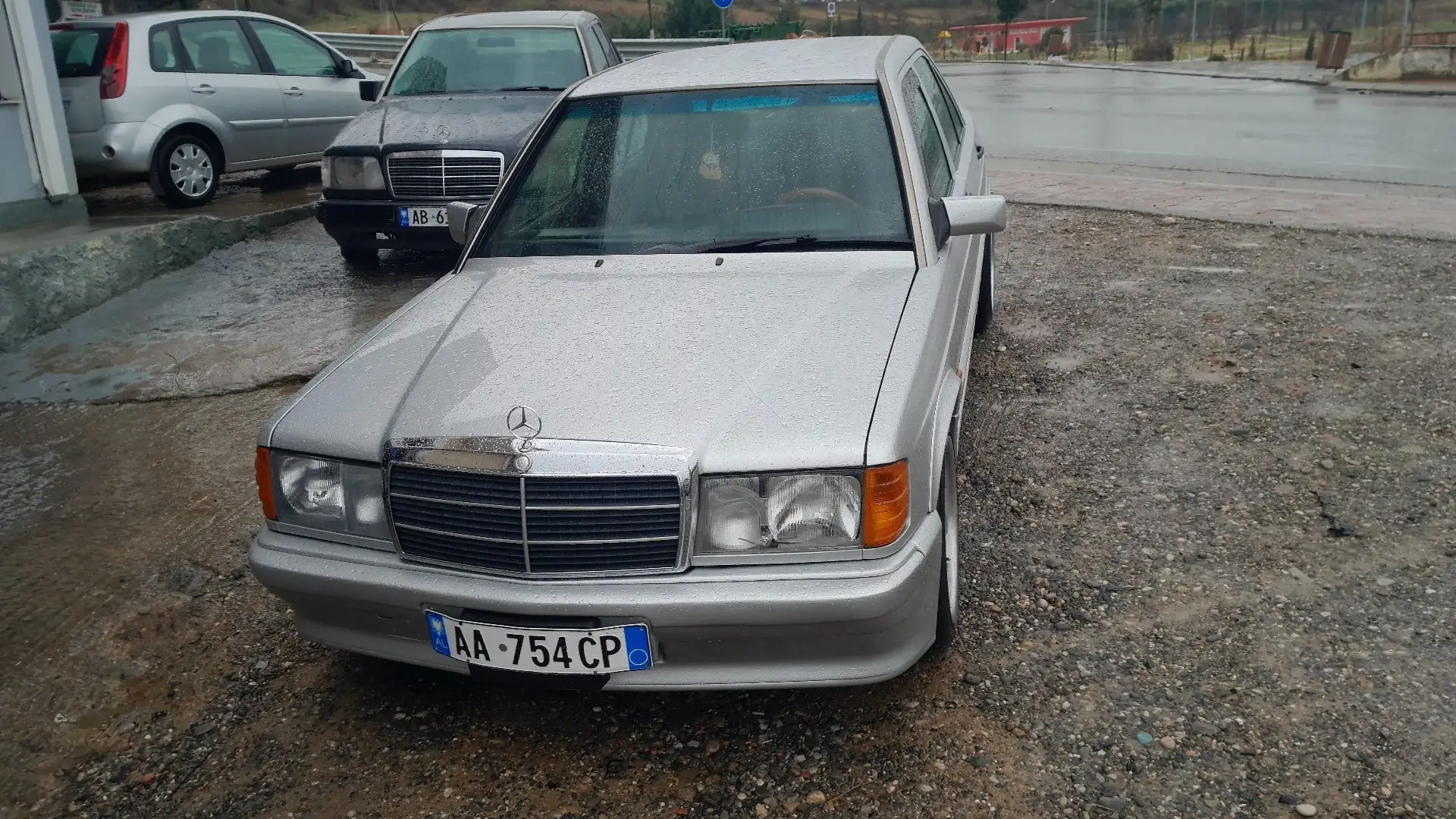 Mercedes-Benz 190 E190 Срібний - 1