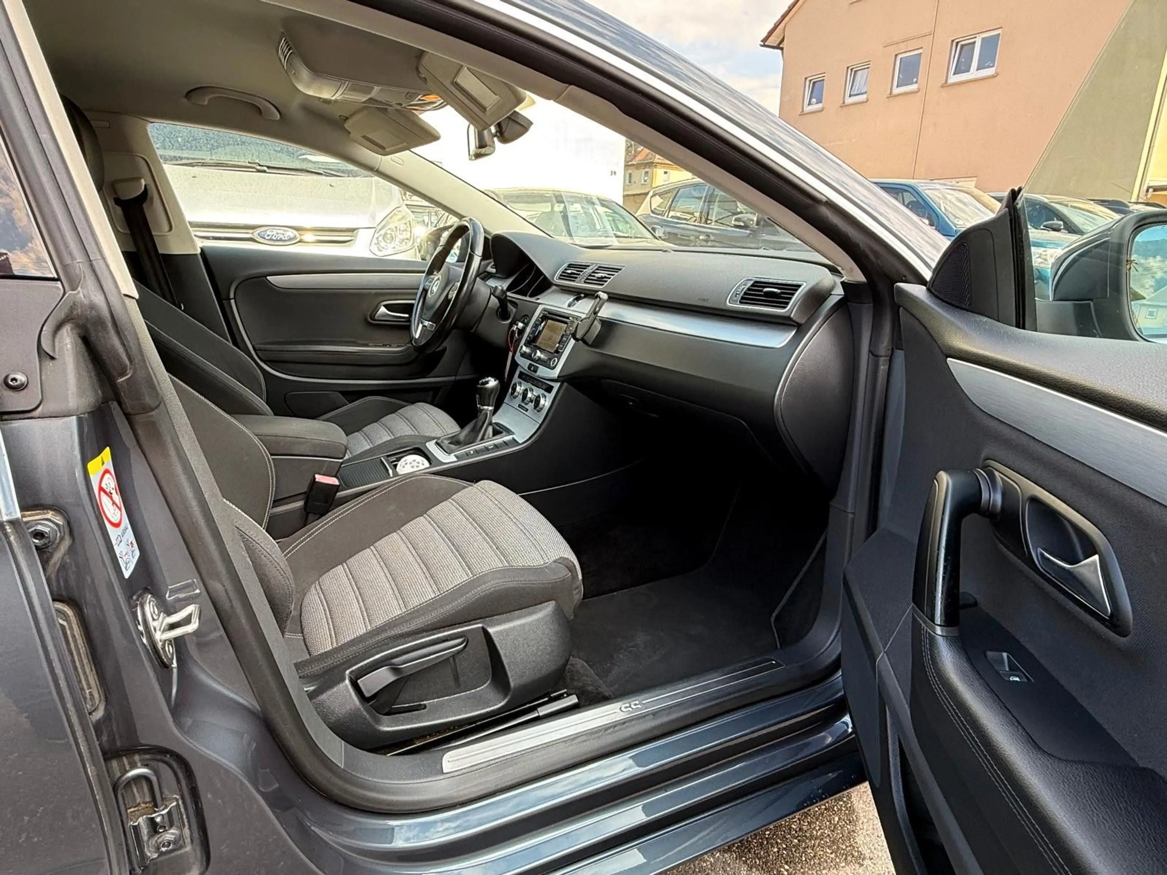 Volkswagen CC Basis BMT, Bi- Xenon, Top Zustand,Unfallfrei — photo 11