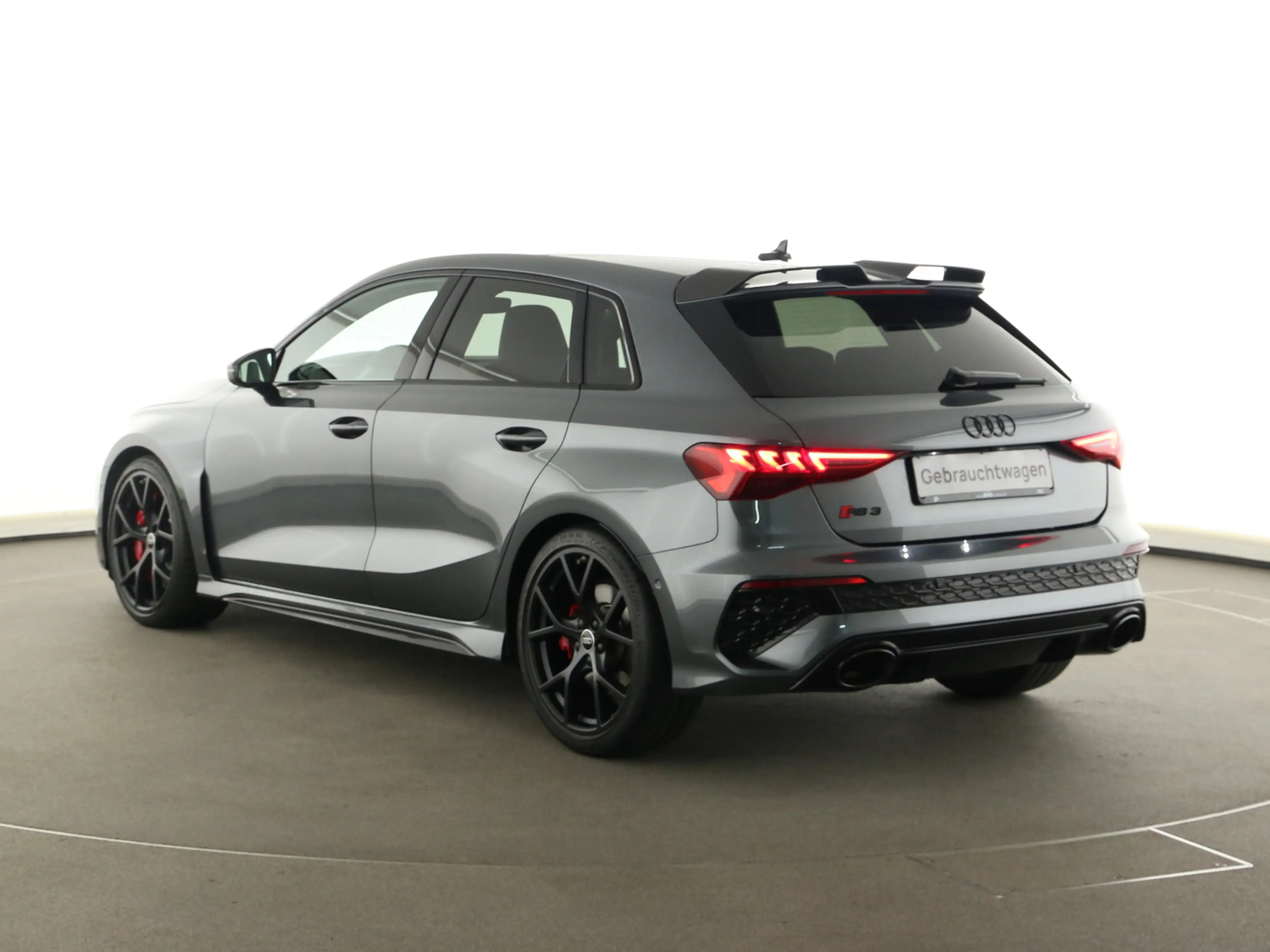 Audi RS3 RS 3 Sportback 2,5 TFSI quattro S tronic 280 KM/H — photo 9