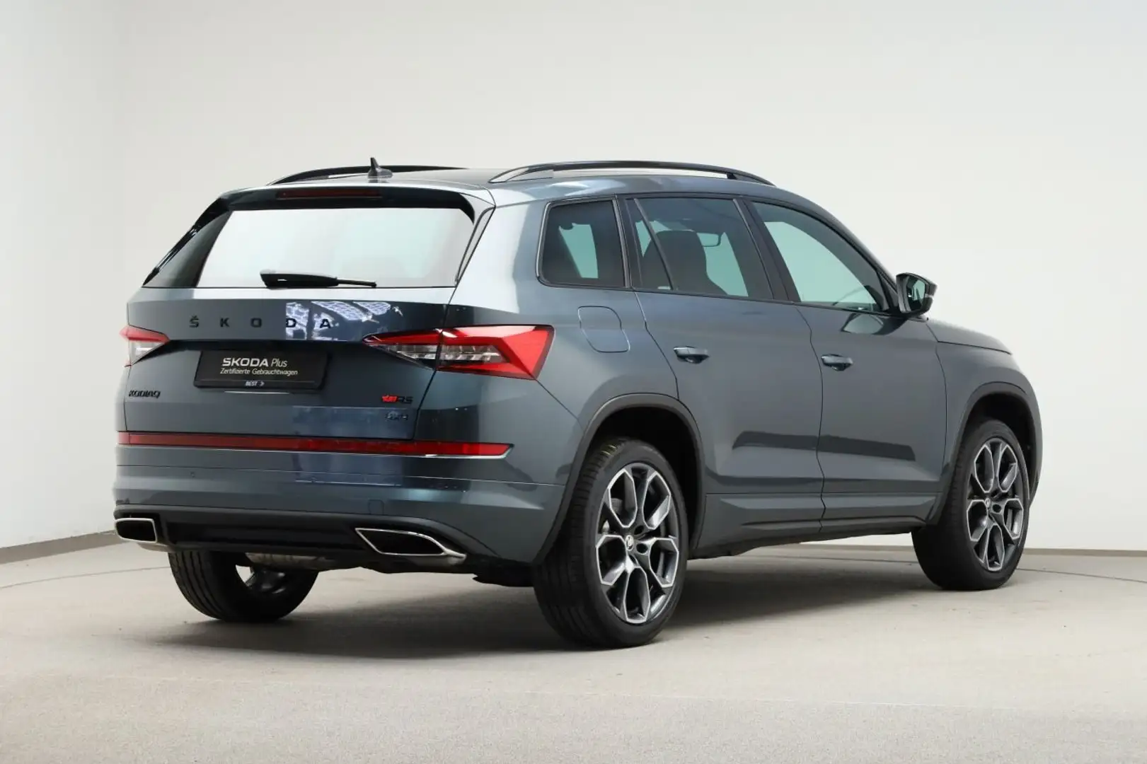 Skoda Kodiaq 2.0 TDI DSG 4x4 RS*KAMERA*NAVI*AHK*PANO*S Grijs - 2