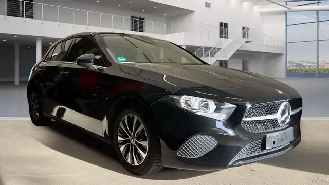Mercedes-Benz A 180 d Kamera*Leder*Spur*VKZ*LM*Tempo*1Hand