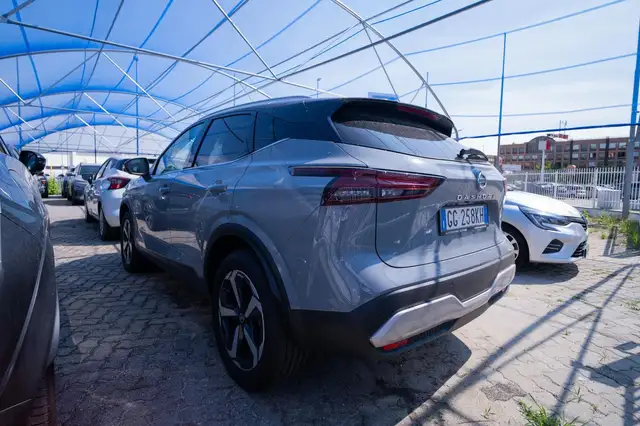 Nissan Qashqai view 3
