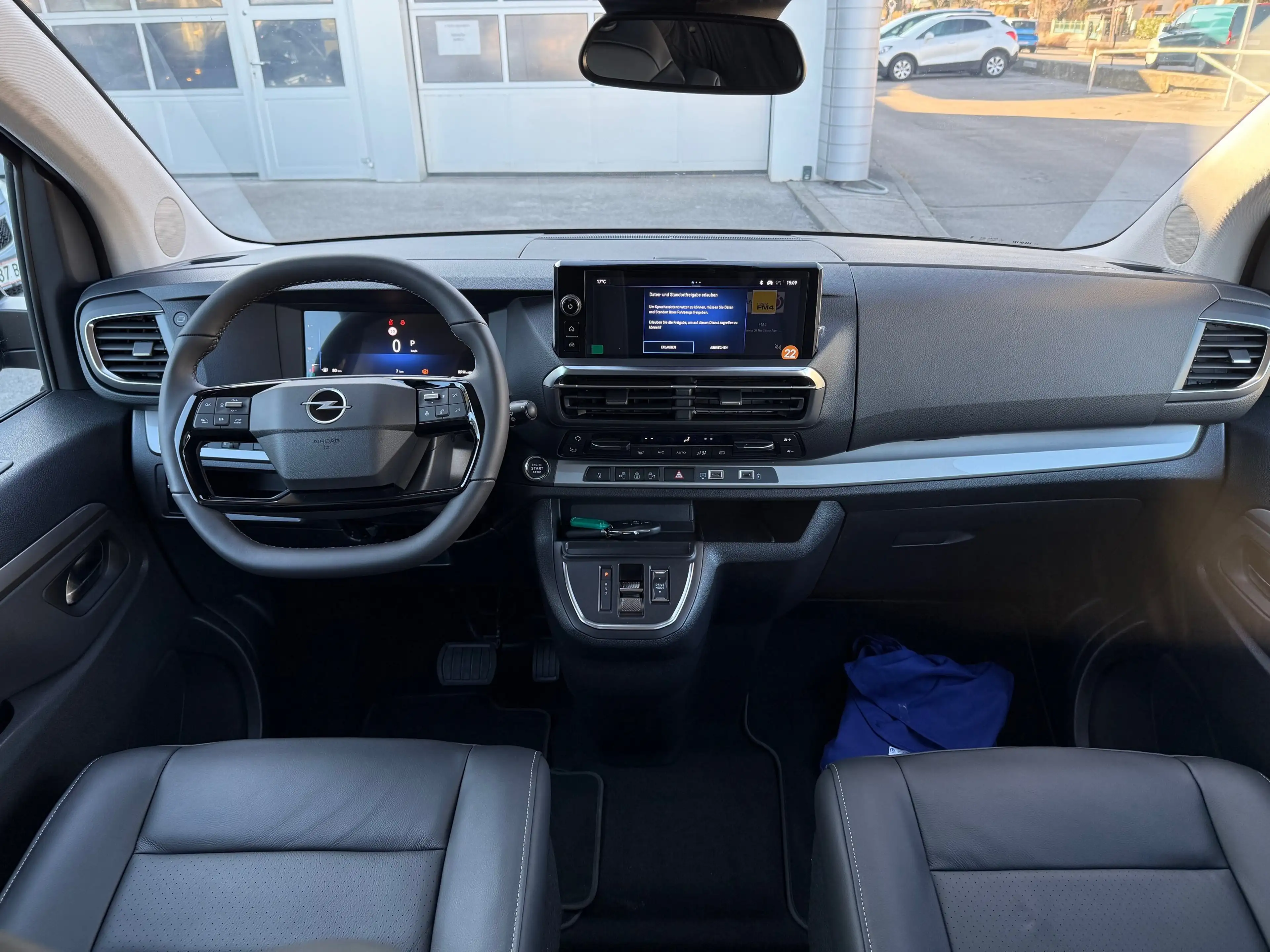 Opel Zafira Life GS L — photo 12