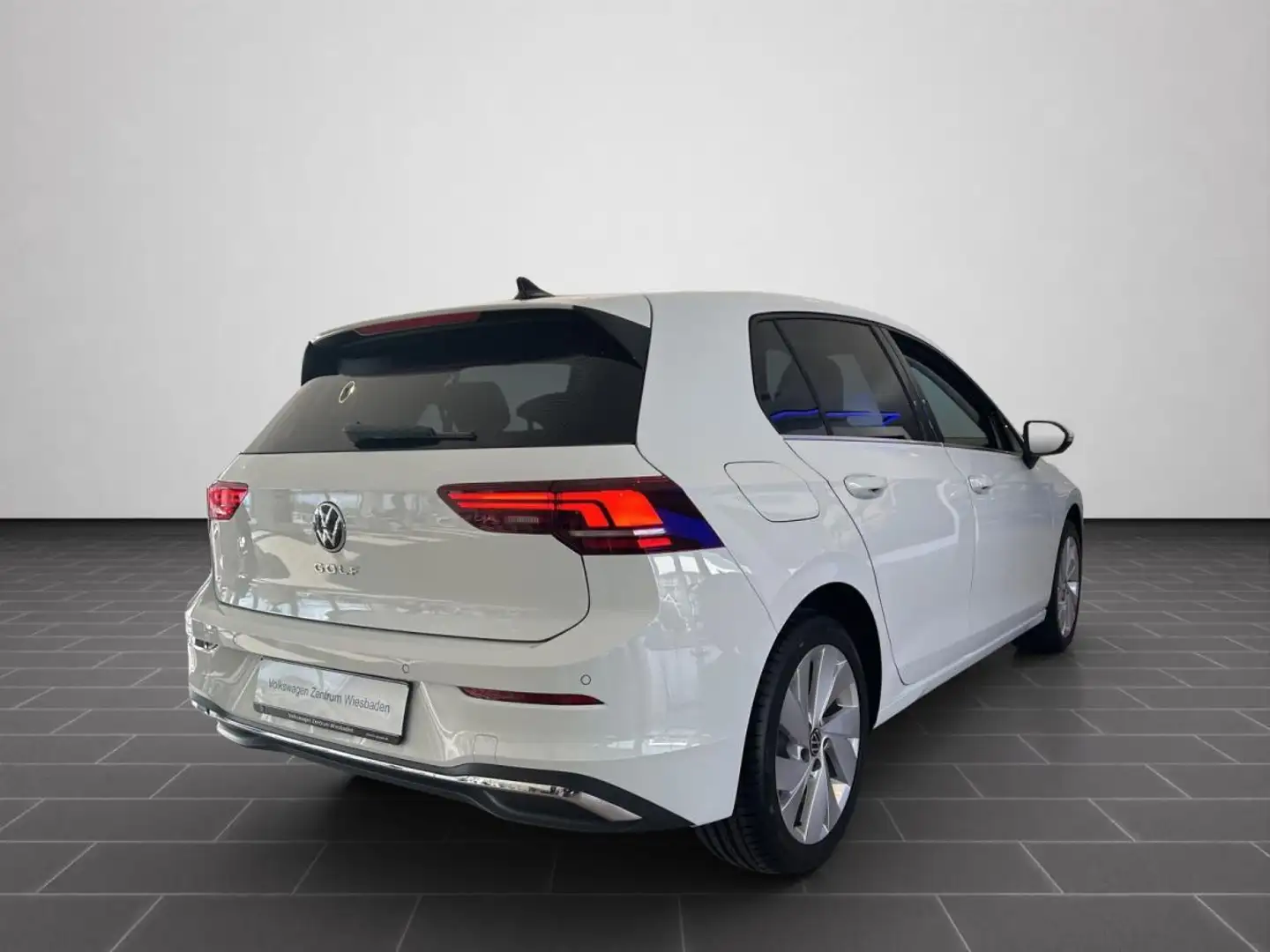 Volkswagen Golf VIII Style 1.5 l TSI 6-Gang EINPARKH SITZHZ Weiß - 2