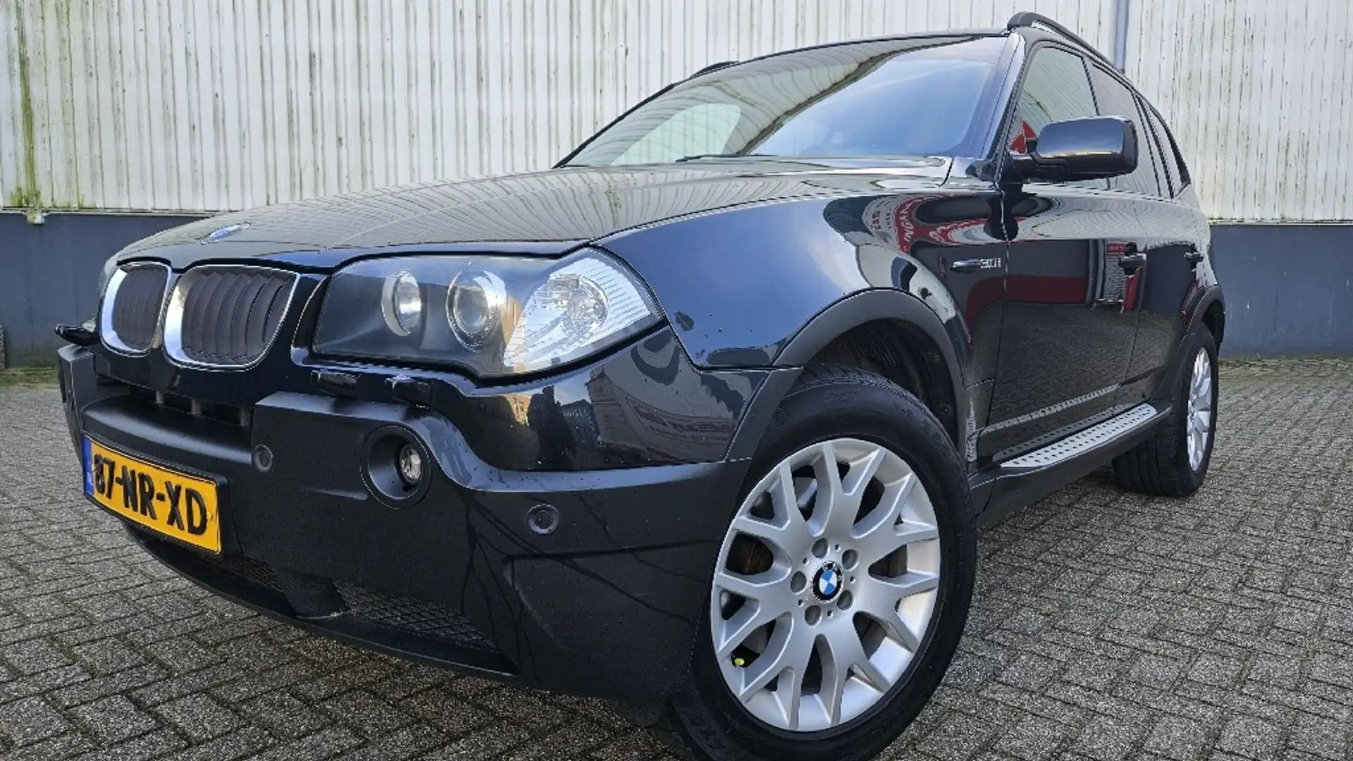 BMW X3 3.0i Executive youngtimer Nero - 1