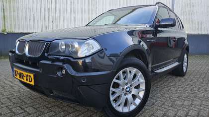BMW X3 3.0i Executive youngtimer