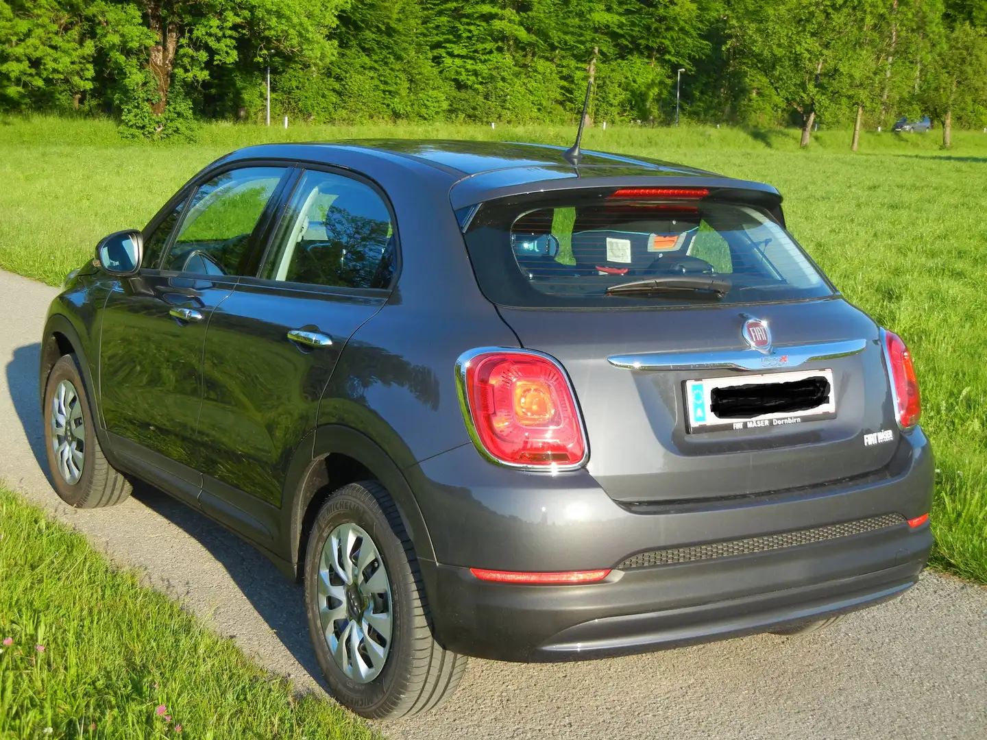 Fiat 500X 500X 1,6 E-torQ City Look Pop City Look Pop Grau - 2