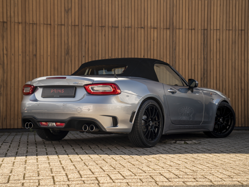 Abarth 124 Spider | Handbak | Bose — photo 6