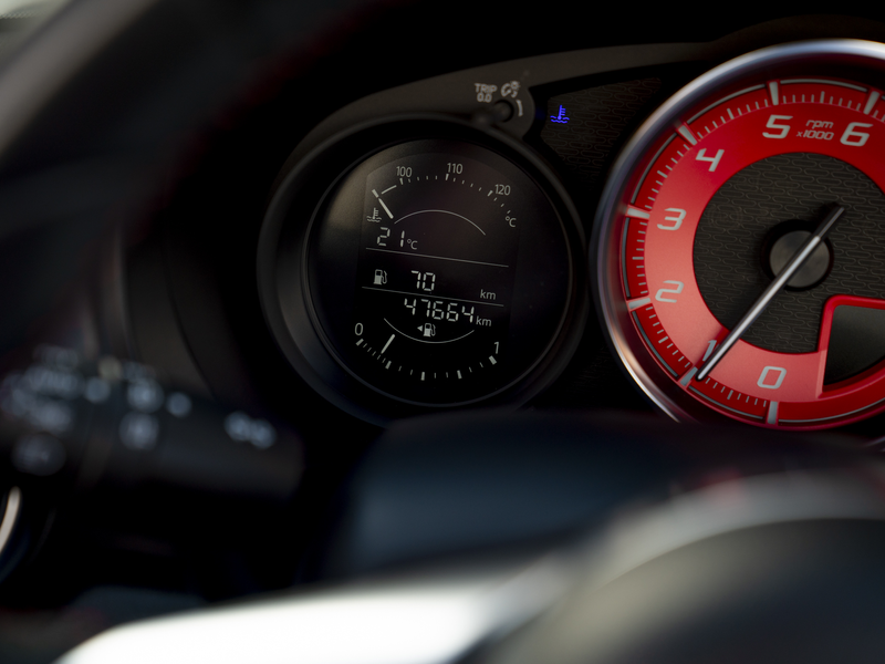 Abarth 124 Spider | Handbak | Bose — photo 28