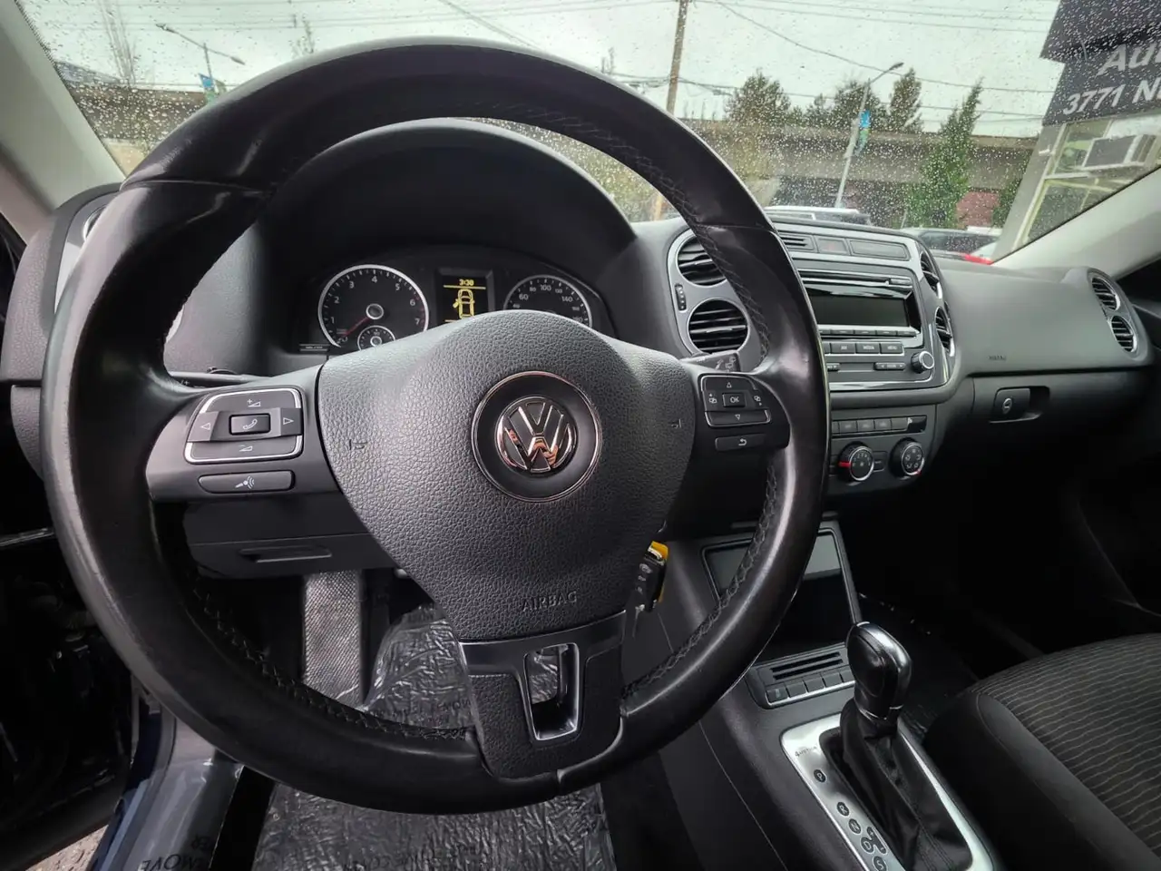 Volkswagen Tiguan снимка Volkswagen Tiguan