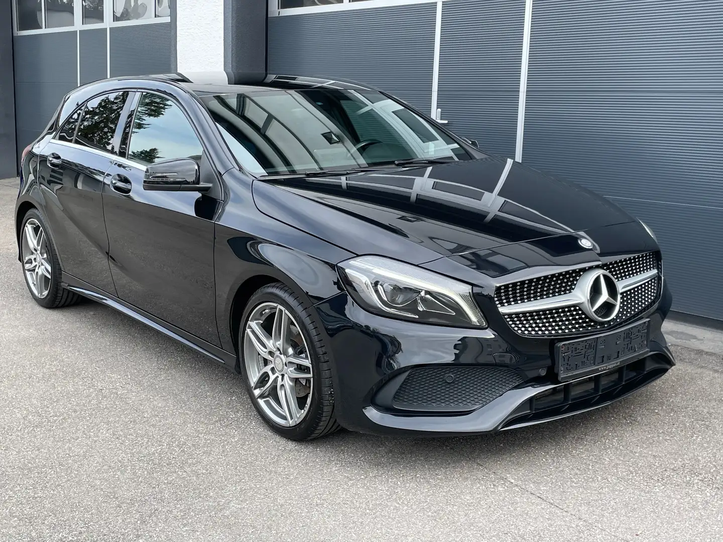 Mercedes-Benz A 180 A 180 CDI BlueEfficiency *AMG-PAKET*NAVI*KAMERA*18 Schwarz - 2