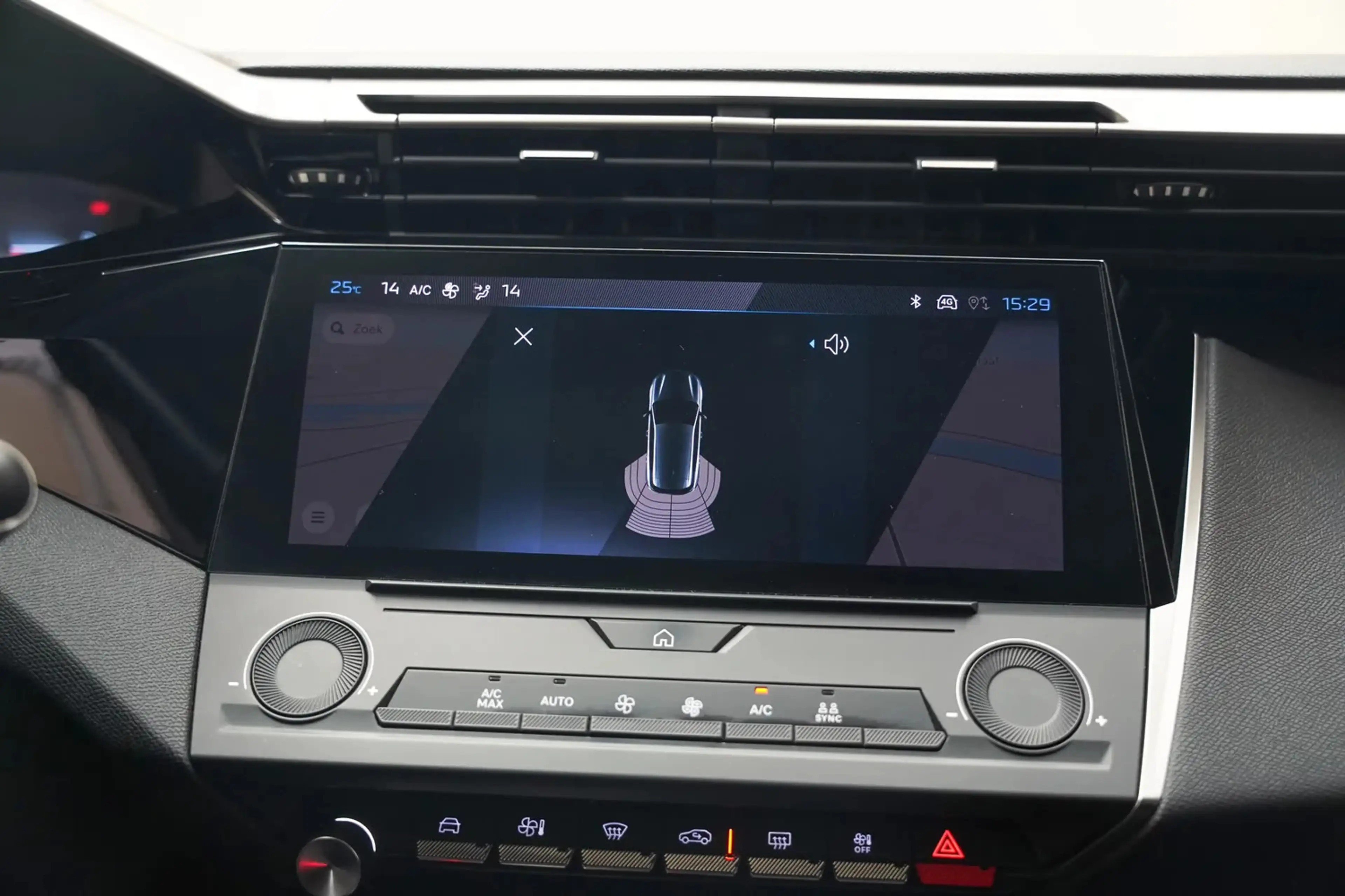 Peugeot 308 1.6 Plug-in Hybrid Active Pack 180 Aut. [ Navigati — photo 5