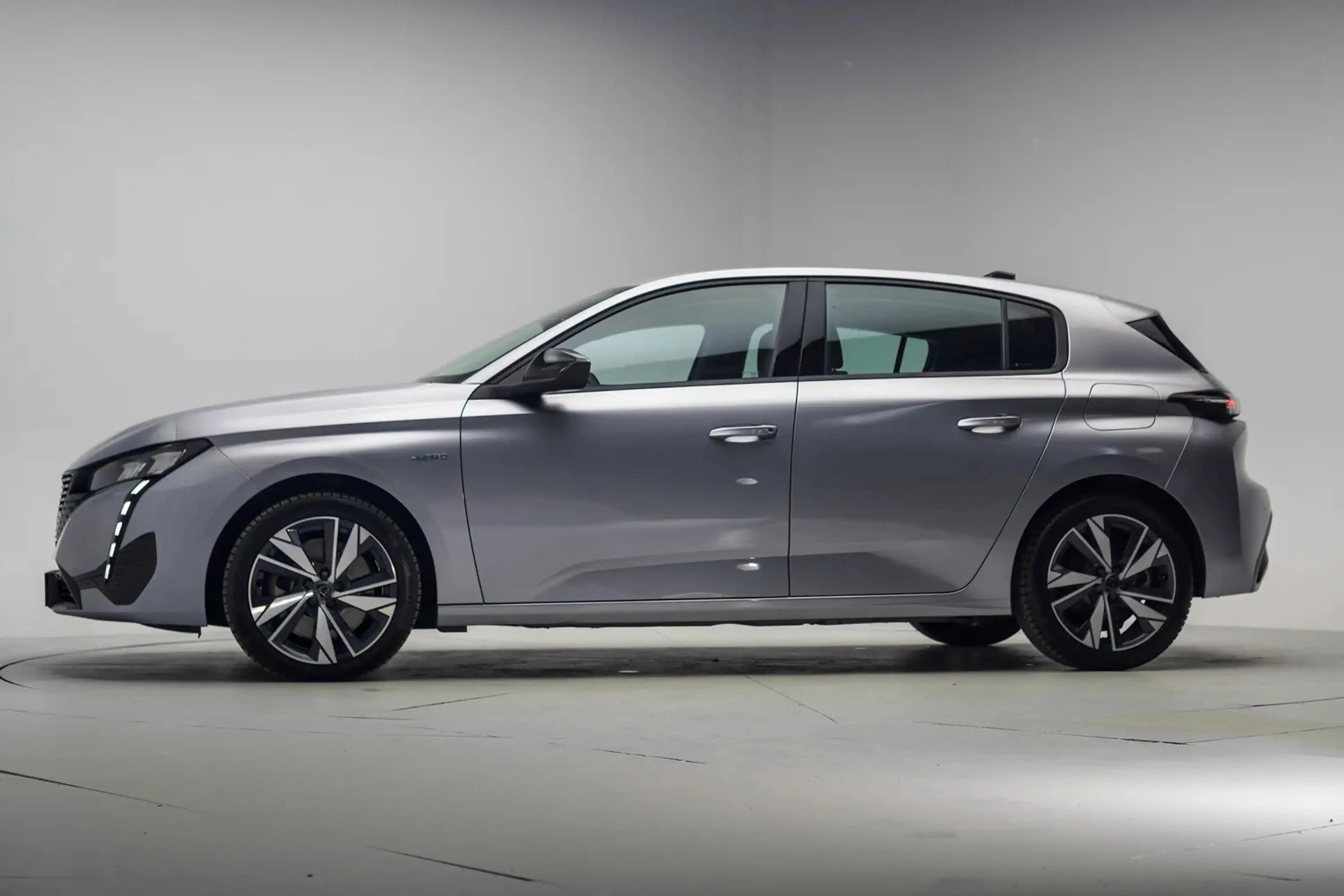 Peugeot 308 1.6 Plug-in Hybrid Active Pack 180 Aut. [ Navigati — photo 2