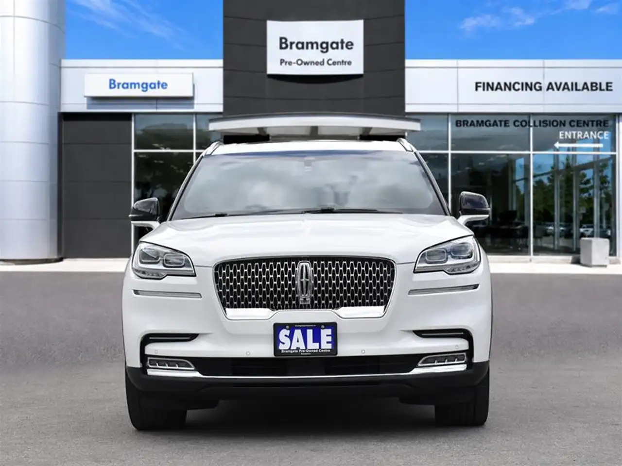 Lincoln Aviator снимка Lincoln Aviator