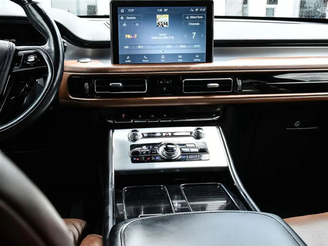 Lincoln Aviator снимка Lincoln Aviator