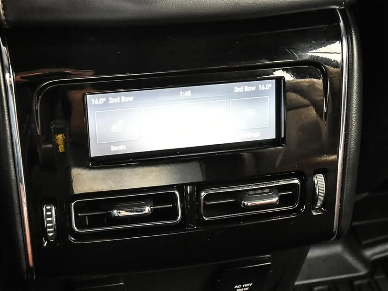 Lincoln Aviator снимка Lincoln Aviator