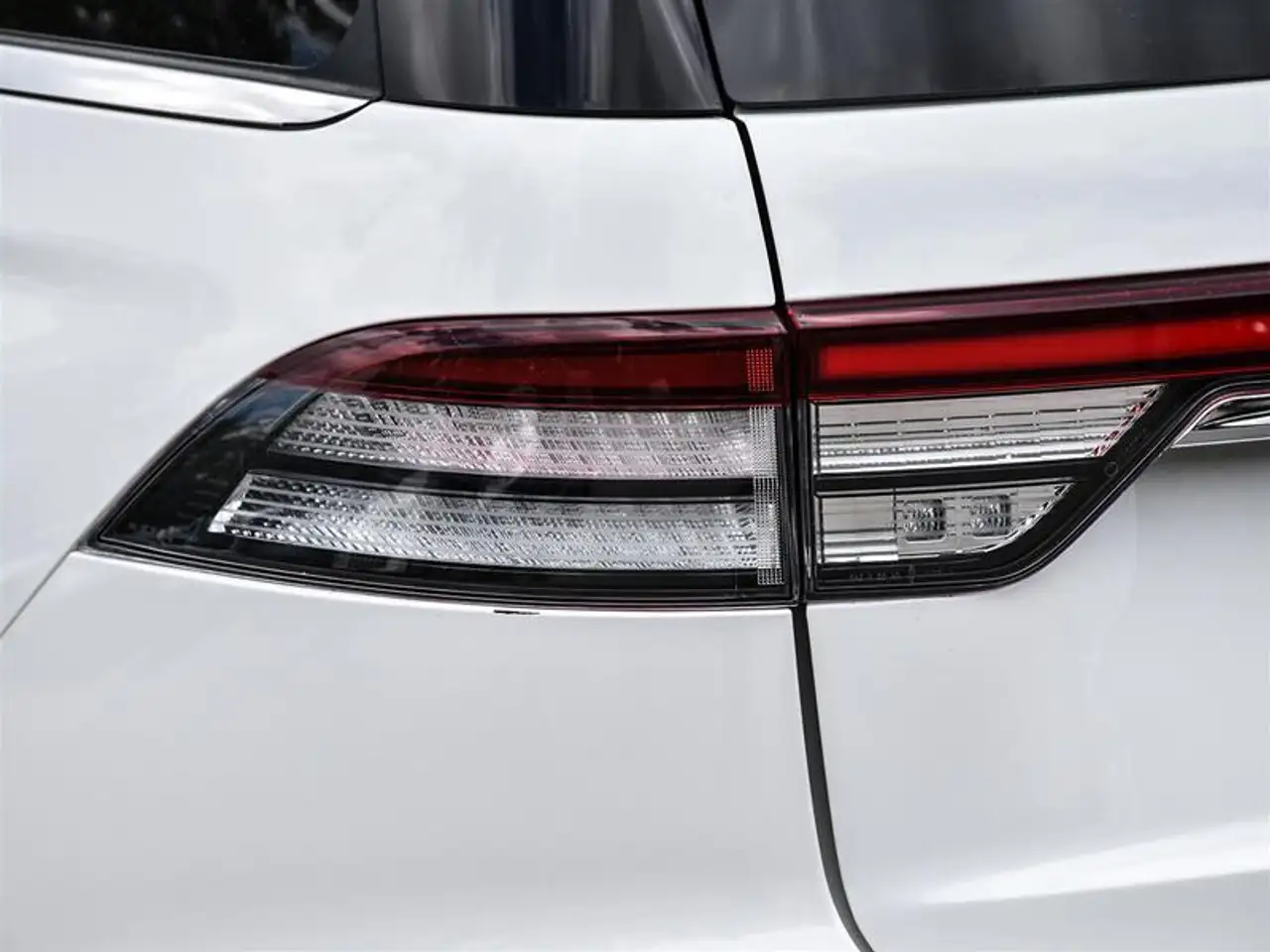 Lincoln Aviator снимка Lincoln Aviator