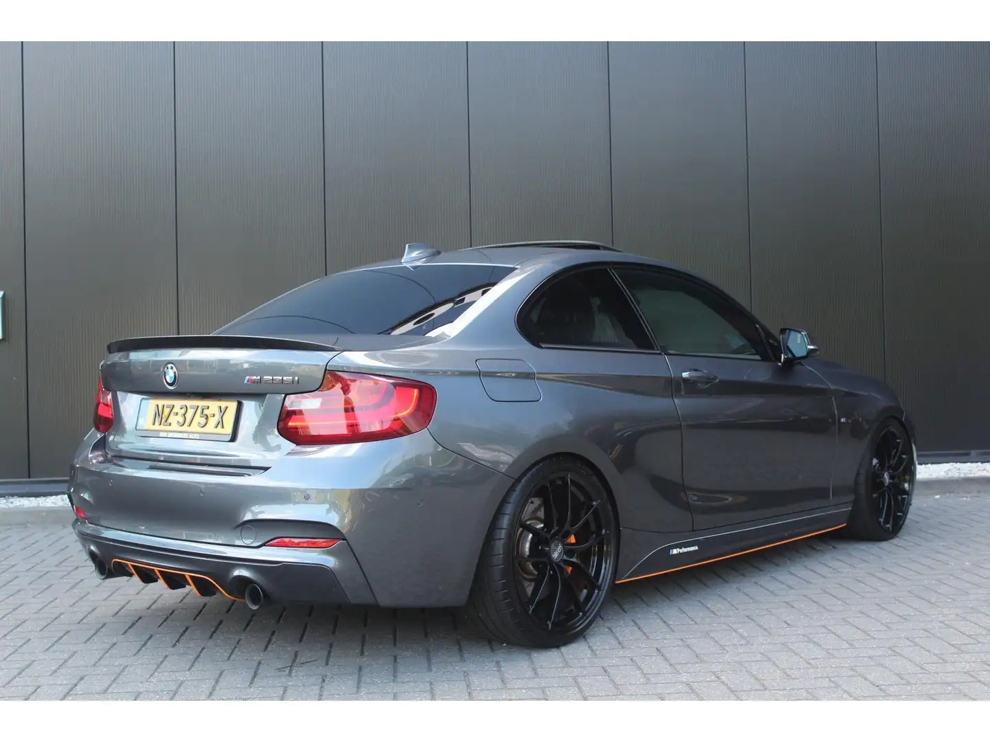 BMW 235 M performance High Executive Grijs - 2