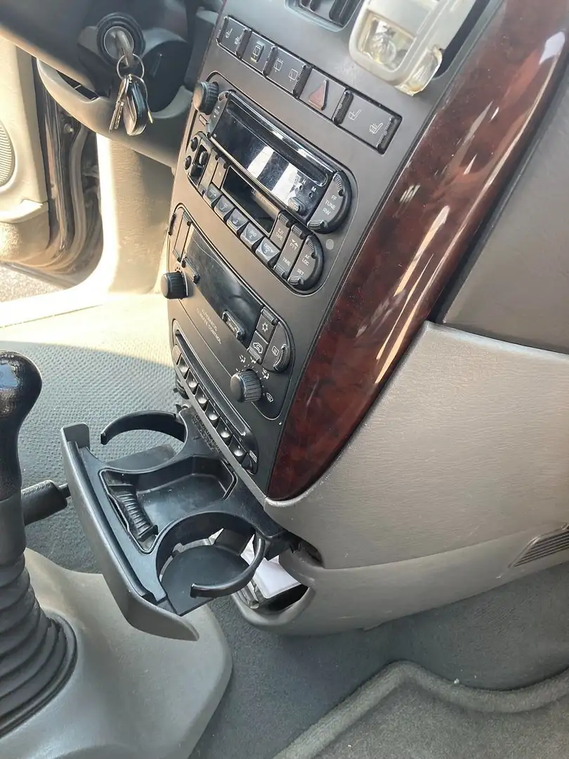 Chrysler Voyager Voyager 2.5 crd LX Czarny - 2