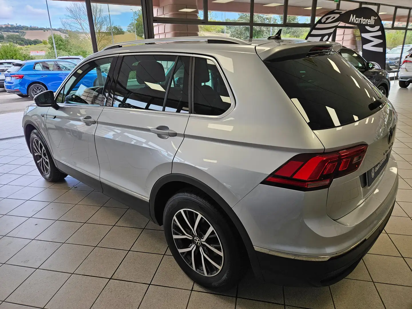 Volkswagen Tiguan Tiguan II 2.0 tdi Life 122cv Gris - 2