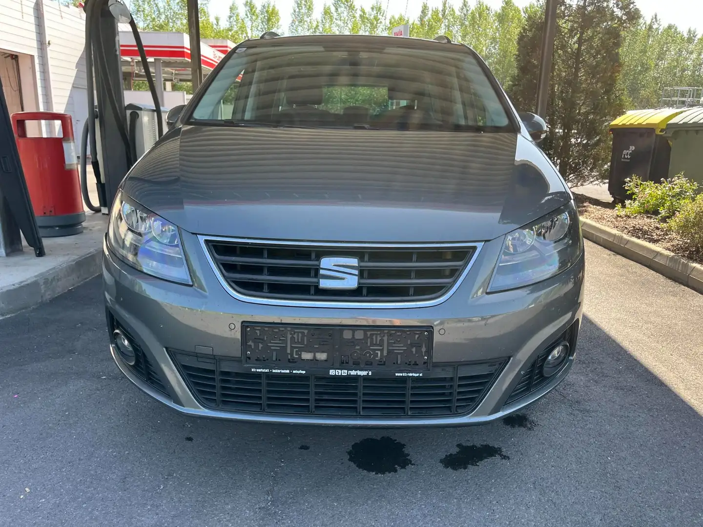 SEAT Alhambra 2,0 TDI DSG 7-Sitzer-Leder-Navi-Kamera Grau - 2