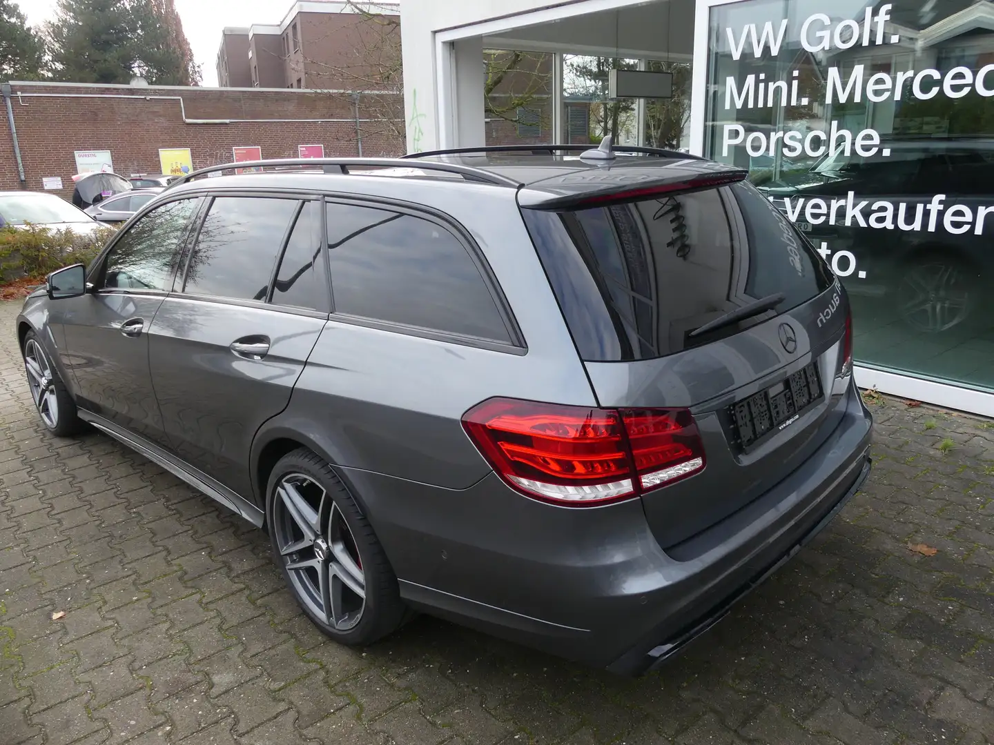 Mercedes-Benz E 63 AMG E 63 S AMG T 4Matic (212.276) Grau - 2
